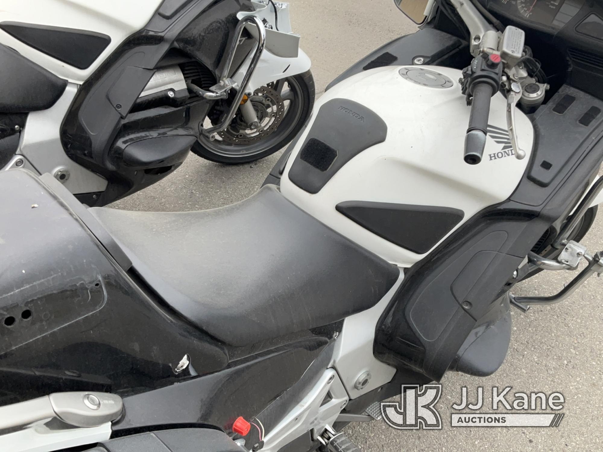 (Jurupa Valley, CA) 2013 Honda ST1300PA Motorcycle Not Running , No key