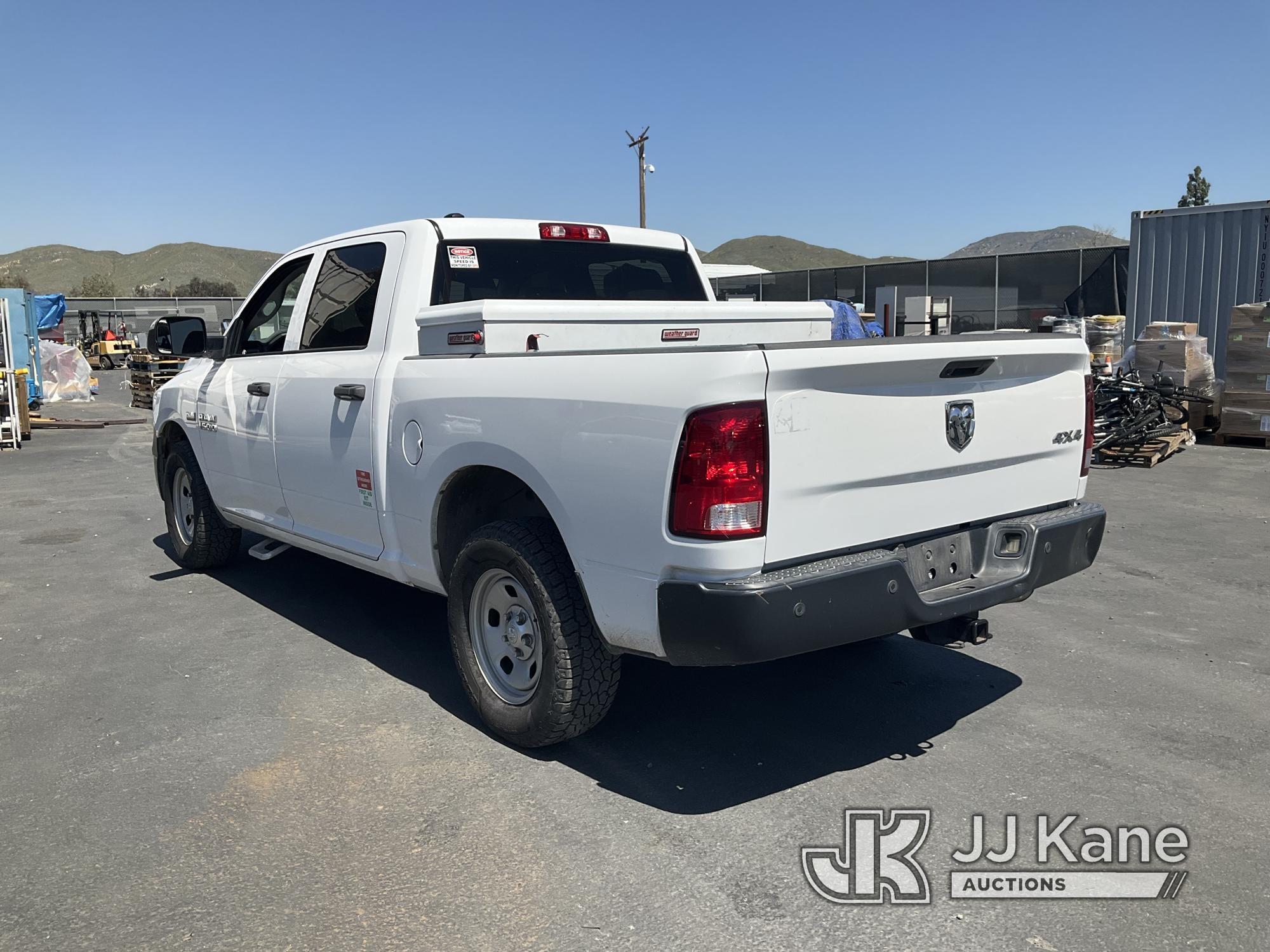 (Jurupa Valley, CA) 2017 RAM 1500 4x4 Crew-Cab Pickup Truck Runs & Moves) (Has Problems Accelerating