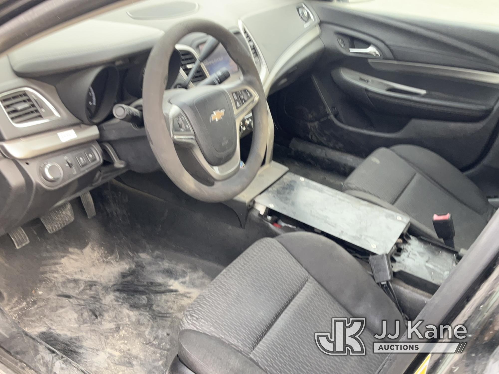 (Jurupa Valley, CA) 2014 Chevrolet Caprice 4-Door Sedan Runs & Moves, Interior Is Stripped Of Parts