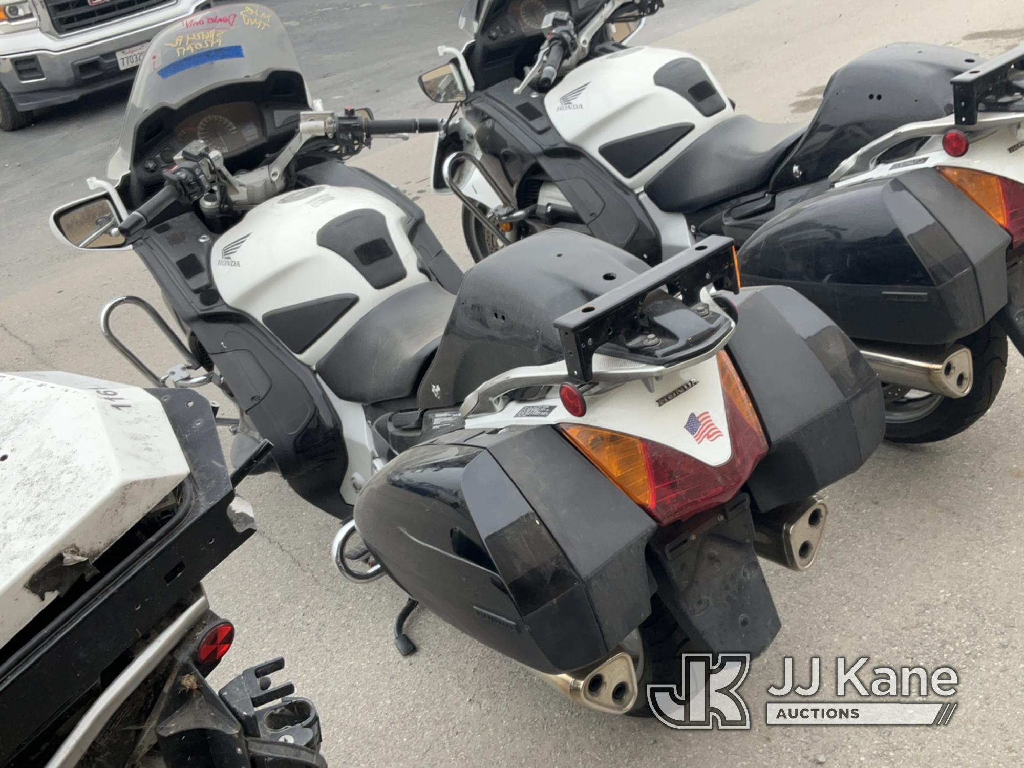 (Jurupa Valley, CA) 2013 Honda ST1300PA Motorcycle Not Running , No key