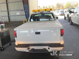 (Jurupa Valley, CA) 2000 Chevrolet S10 Pickup Truck Runs & Moves, Running Rough