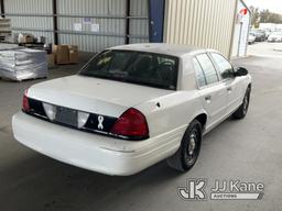 (Jurupa Valley, CA) 2005 Ford Crown Victoria Police Interceptor 4-Door Sedan Runs & Moves, Missing R