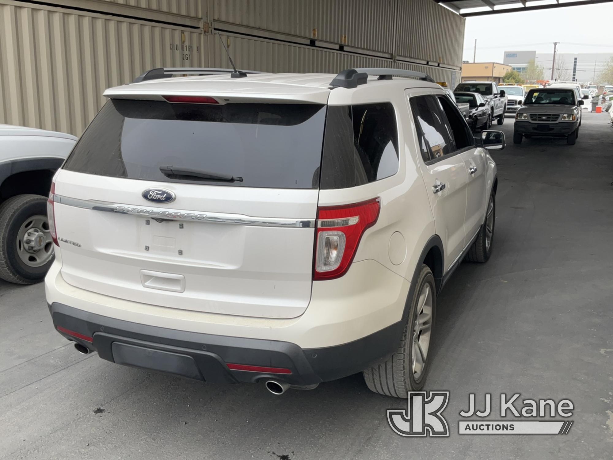 (Jurupa Valley, CA) 2015 Ford Explorer Limited 4-Door Sport Utility Vehicle Runs & Moves, Open Recal