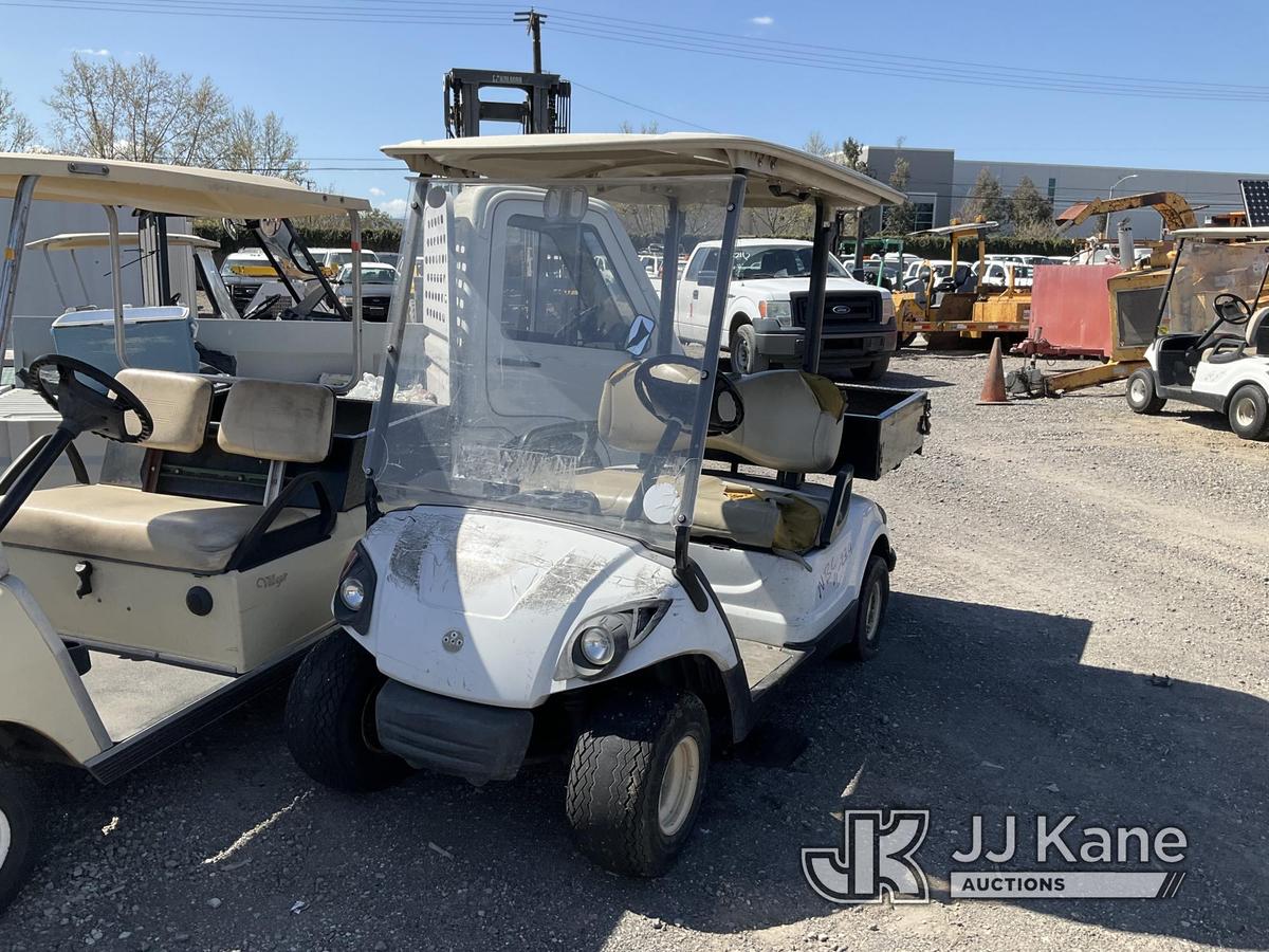 (Jurupa Valley, CA) 2011 Yamaha Golf Cart Not Running, True Hours Unknown, Has Torn Seat