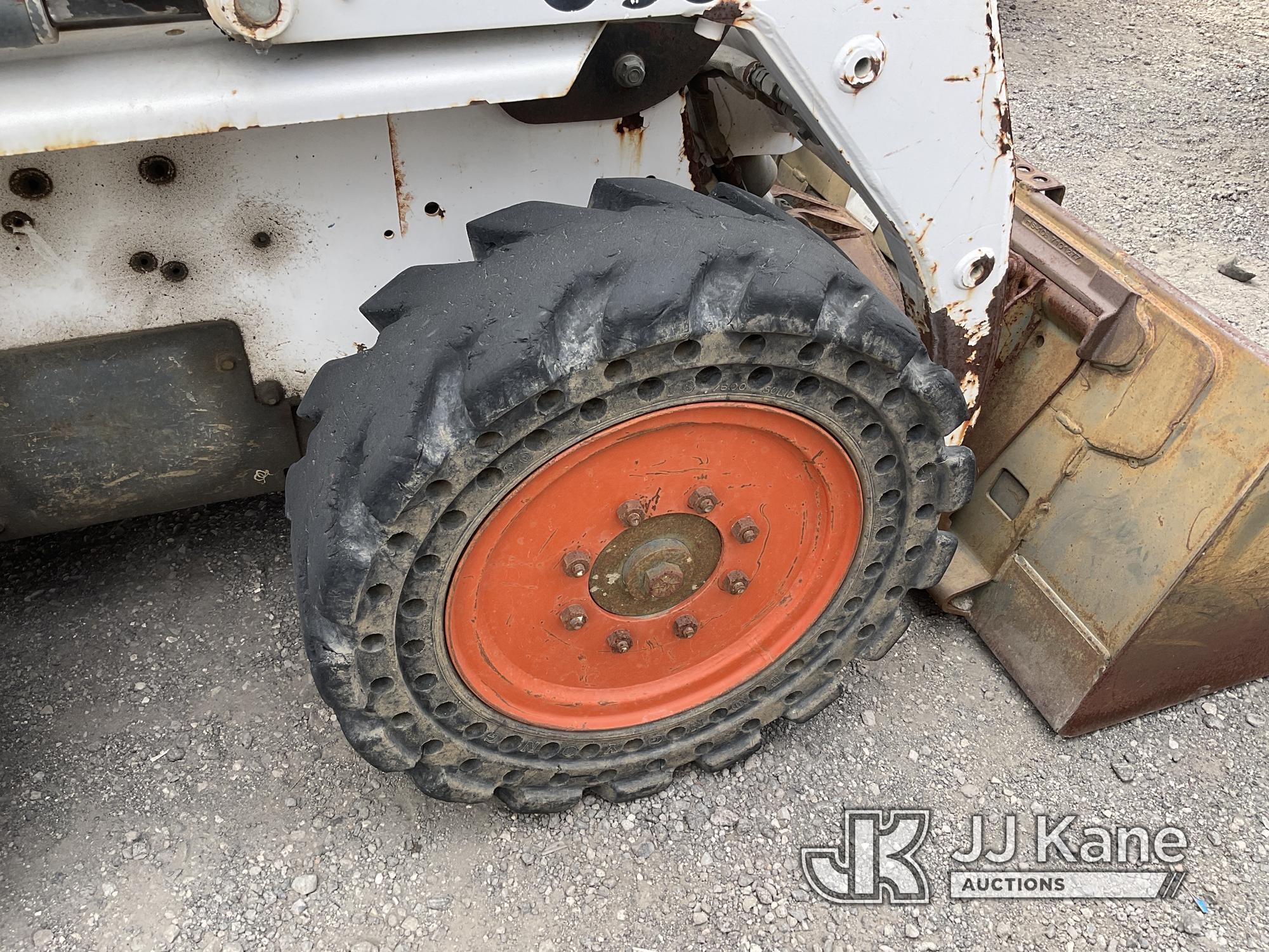 (Jurupa Valley, CA) Bobcat 763 Engine Runs, Does Not Stay Running Without Battery Jumper