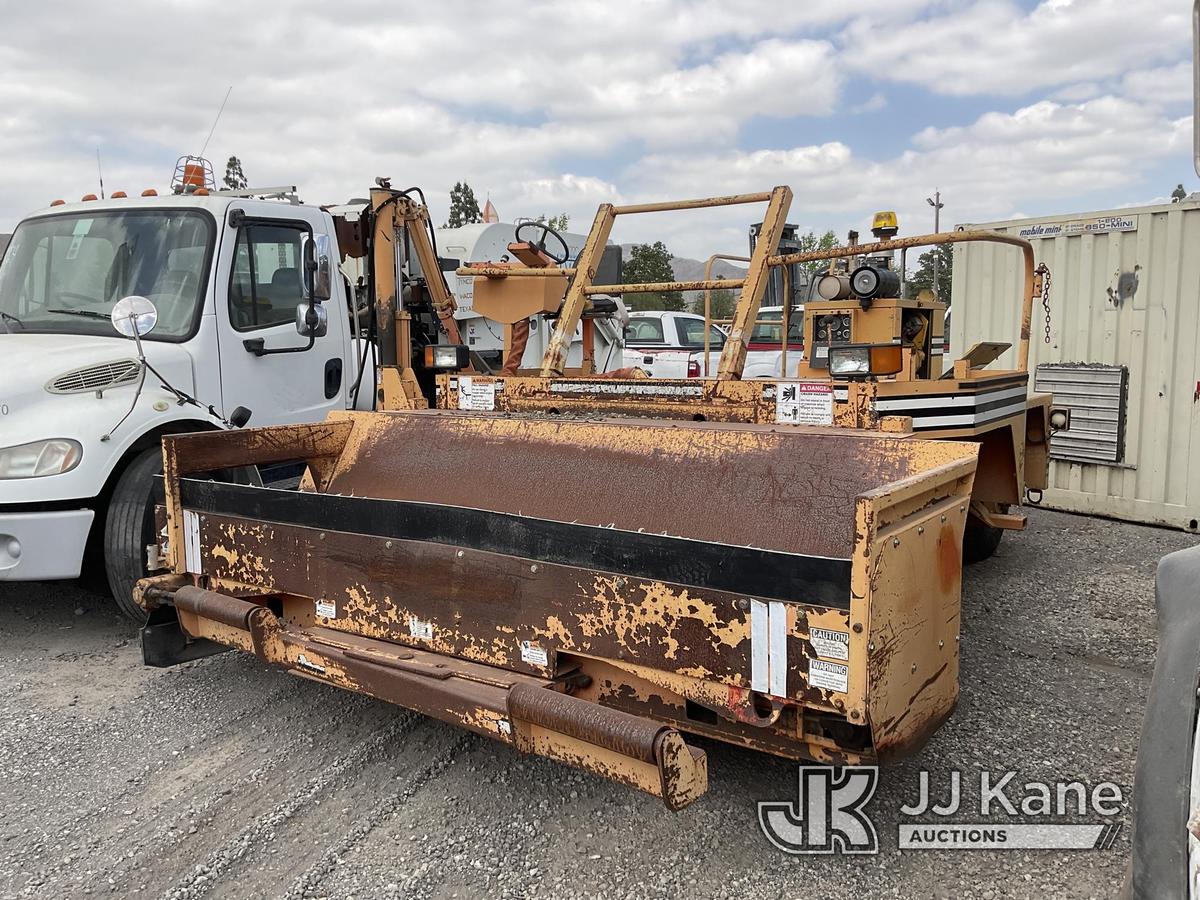 (Jurupa Valley, CA) 2003 Midland SP-8 Road Widener ROAD WIDENER Runs & Moves