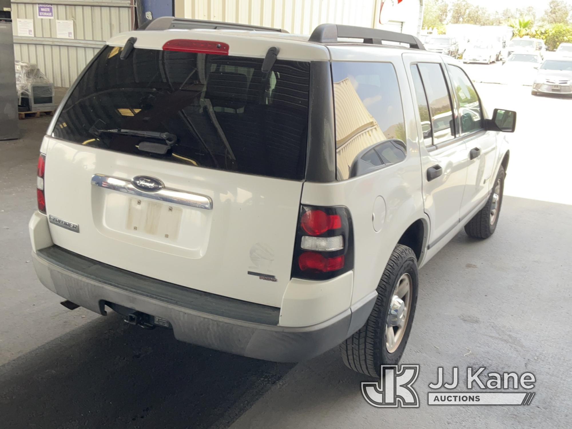 (Jurupa Valley, CA) 2006 Ford Explorer 4x4 Sport Utility Vehicle Runs & Moves, Paint Damage,