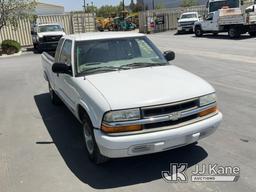 (Jurupa Valley, CA) 2001 Chevrolet S10 Extended Cab Pickup 2-DR Runs & Moves, Bad Gauge