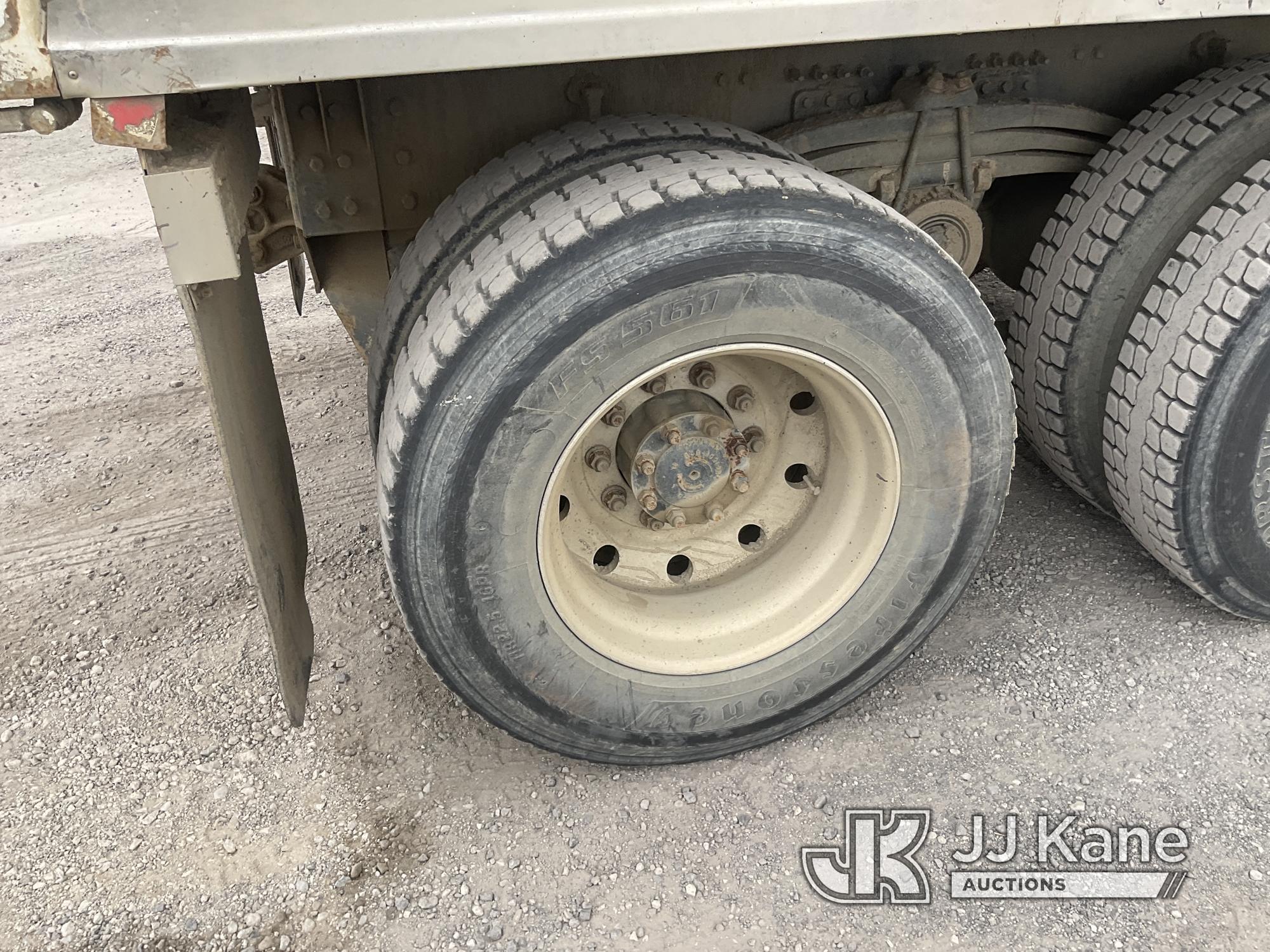 (Jurupa Valley, CA) 2008 Volvo VHD T/A Dump Truck Needs towing, Has Open Recall, Does Not Stay Runni