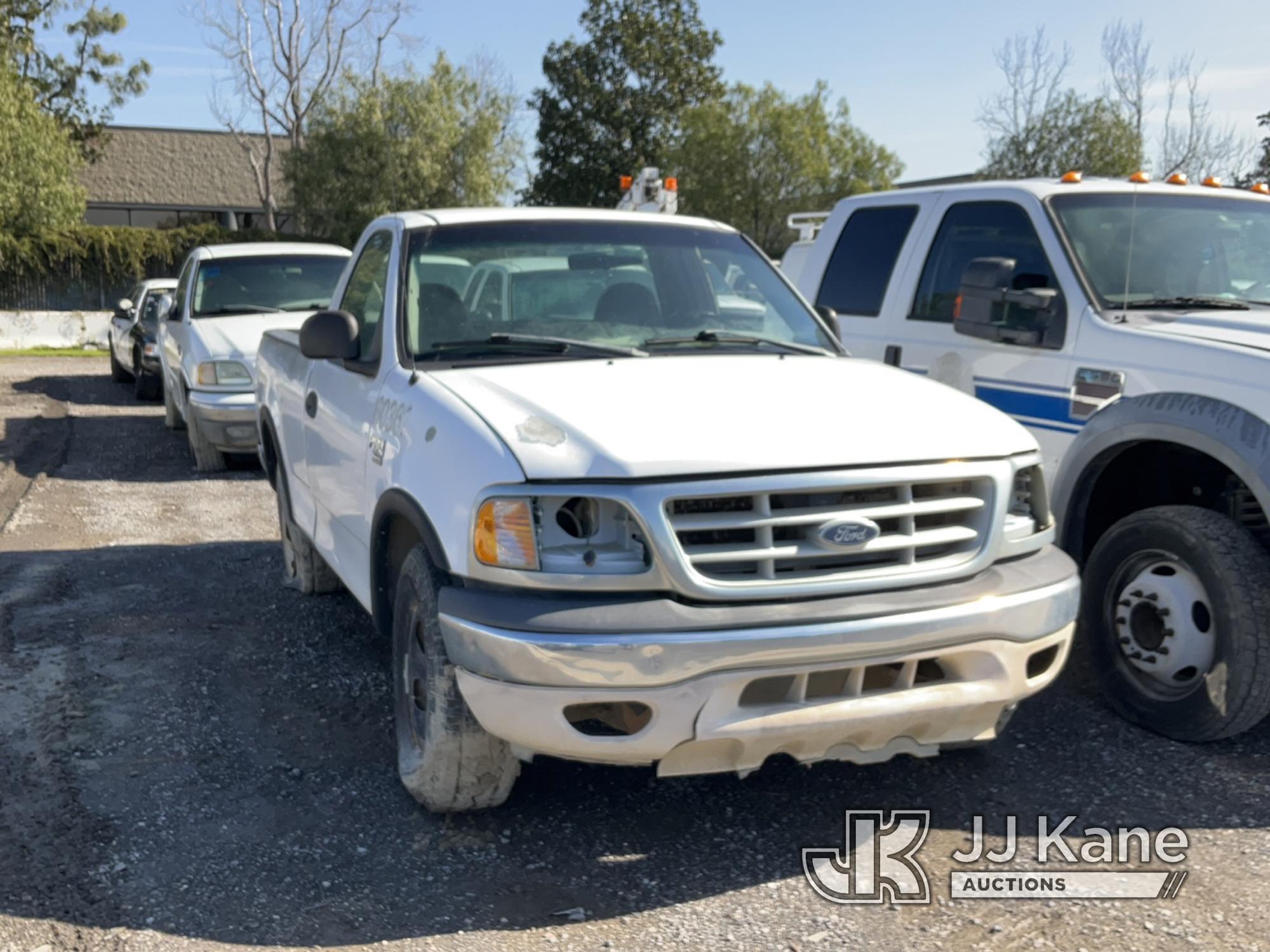 (Jurupa Valley, CA) 1999 Ford F150 4x4 Pickup Truck Not Running, Paint Damage, True Mileage Unknown