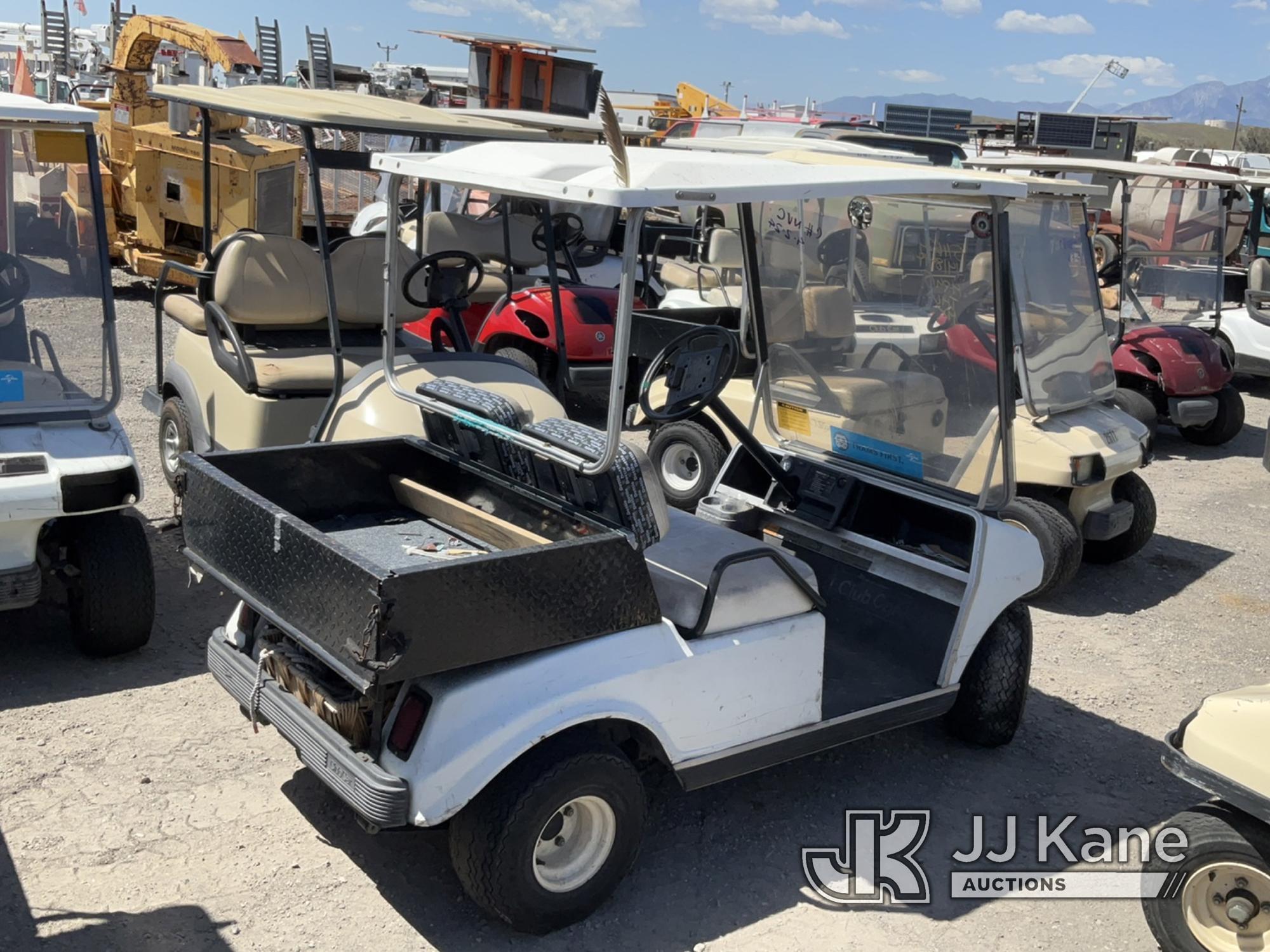 (Jurupa Valley, CA) 1996 Club Car Golf Cart Golf Cart Not Running , No Key, Missing Parts