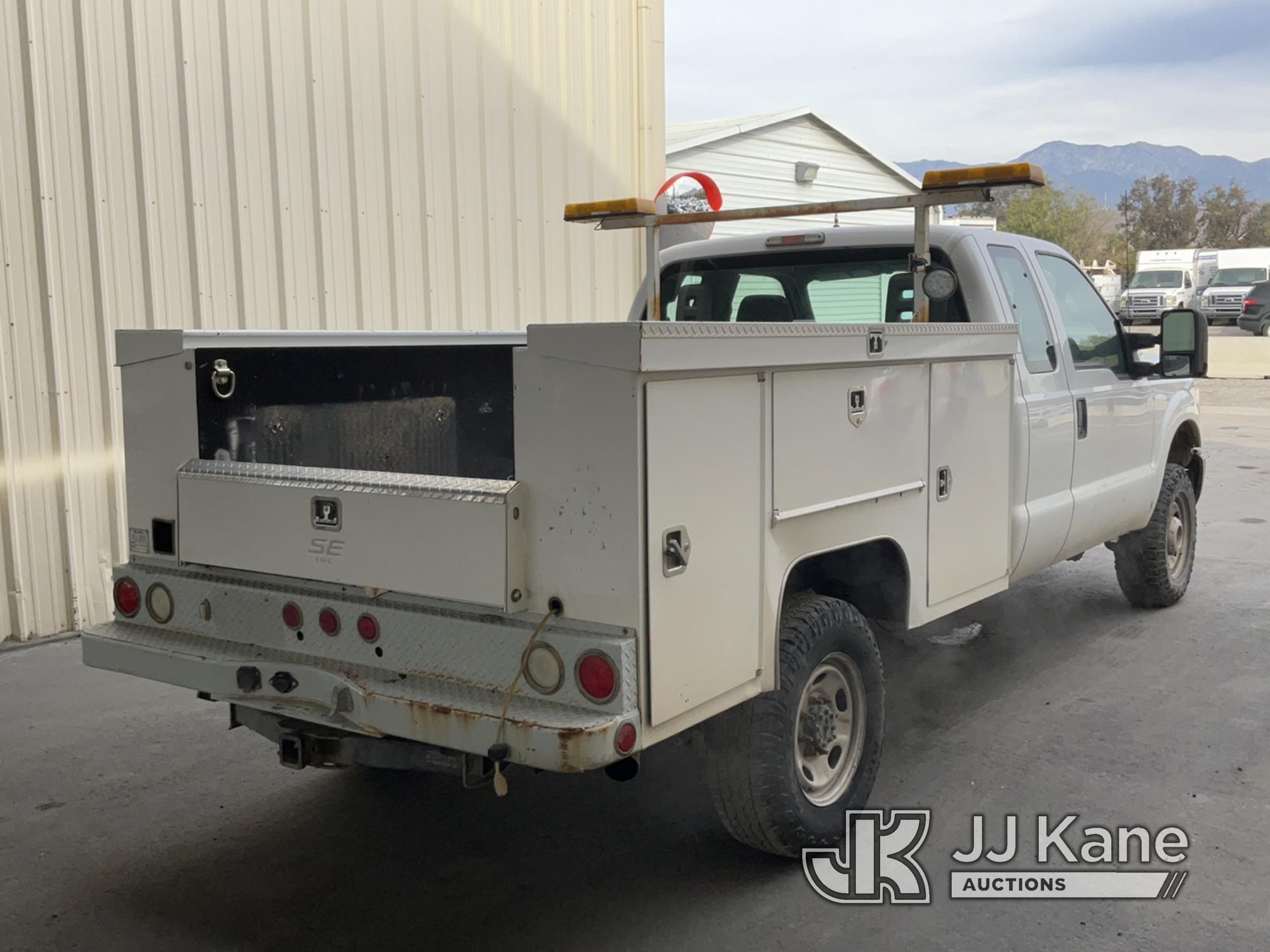 (Jurupa Valley, CA) 2013 Ford F250 4x4 Extended-Cab Service Truck Runs & Moves, Airbag Light On, Int