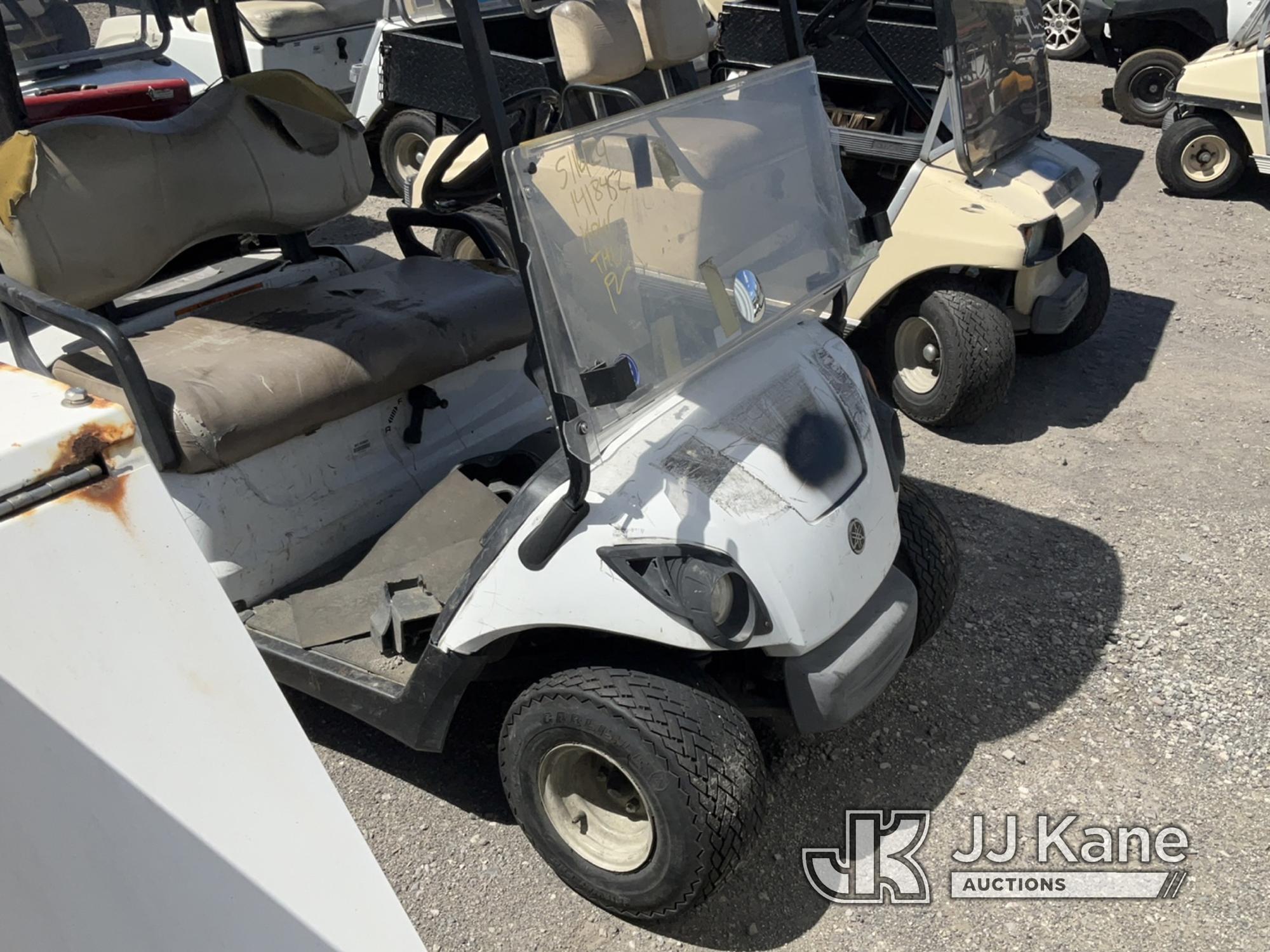 (Jurupa Valley, CA) 2011 Yamaha Golf Cart Not Running , No Key , Missing Parts , Wrecked