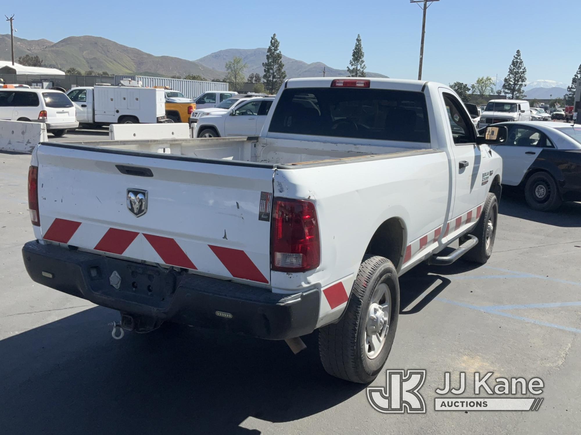 (Jurupa Valley, CA) 2015 Dodge 2500 4x4 Pickup Truck Runs & Moves, Check Engine Light Is On , Paint