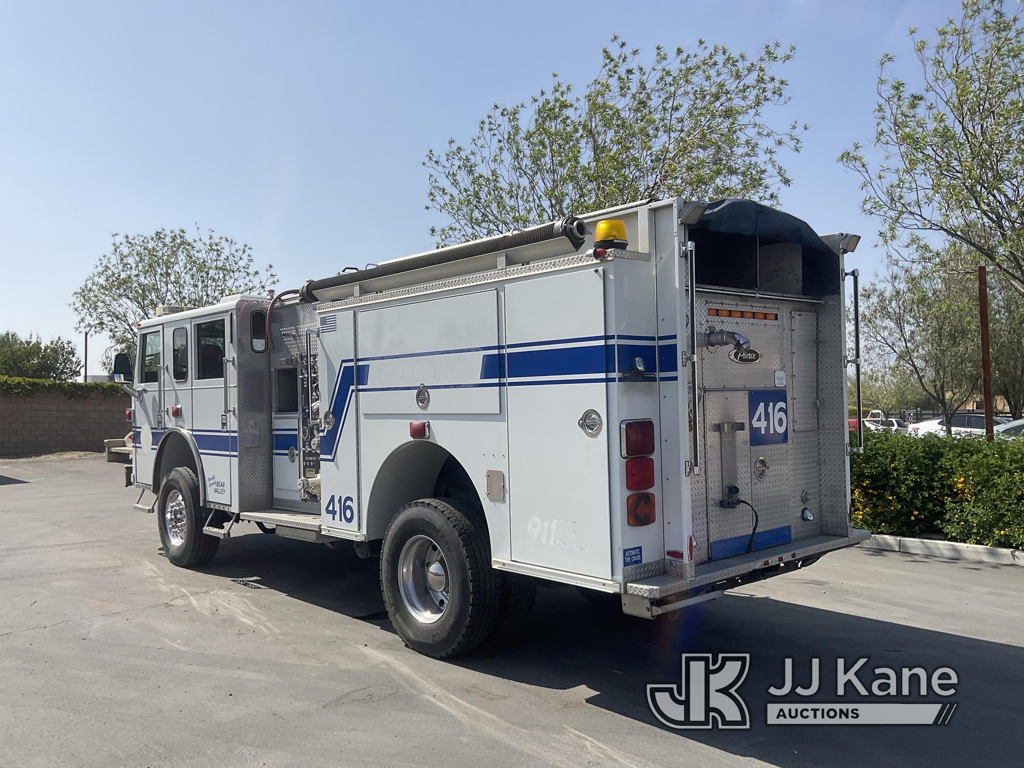 (Jurupa Valley, CA) 2005 Pierce Fire Truck 4X4 Pumper/Fire Truck Runs & Moves, Check Engine Light On