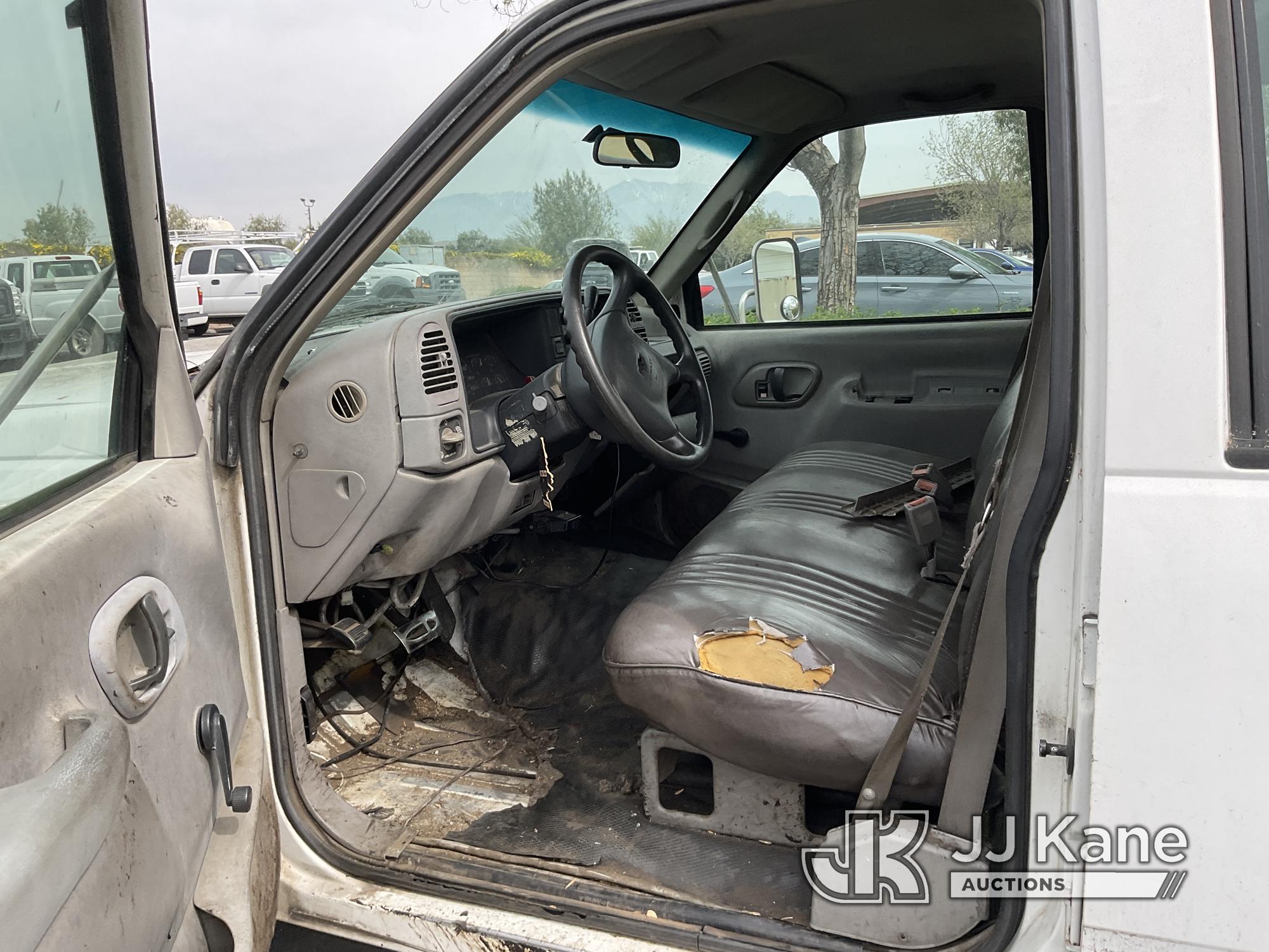 (Jurupa Valley, CA) 1996 Chevrolet 3500 Crew-Cab Utility Truck Runs rough,