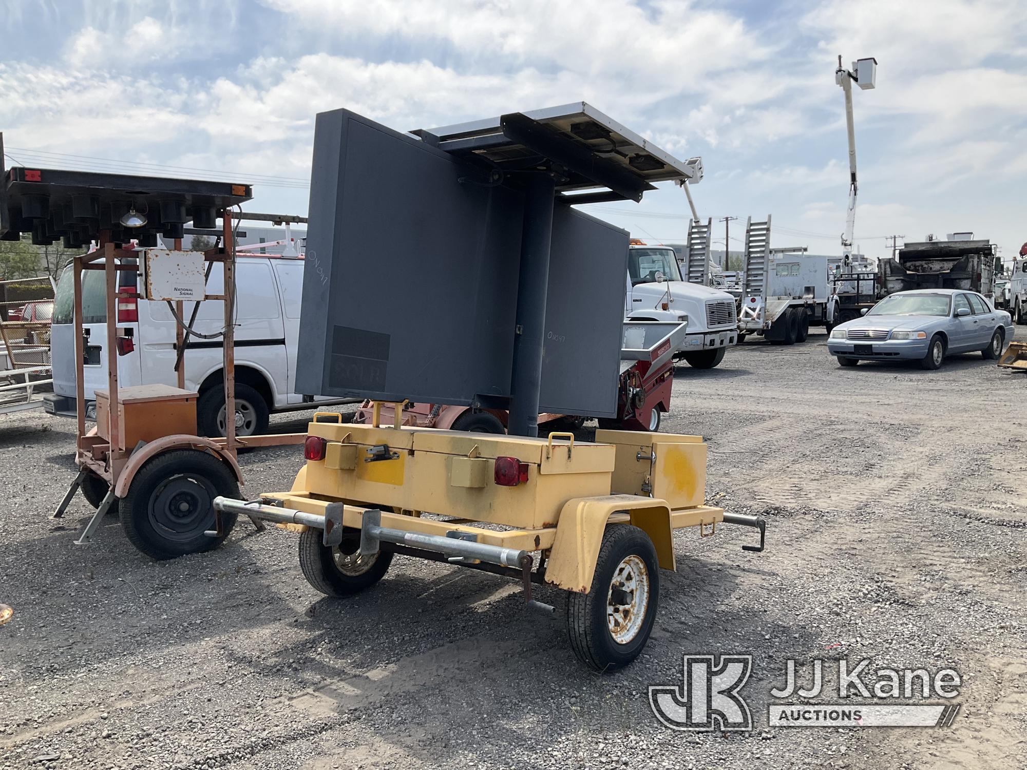 (Jurupa Valley, CA) 2007 American Signal Message Board Portable Message Board Not Running, True Hour