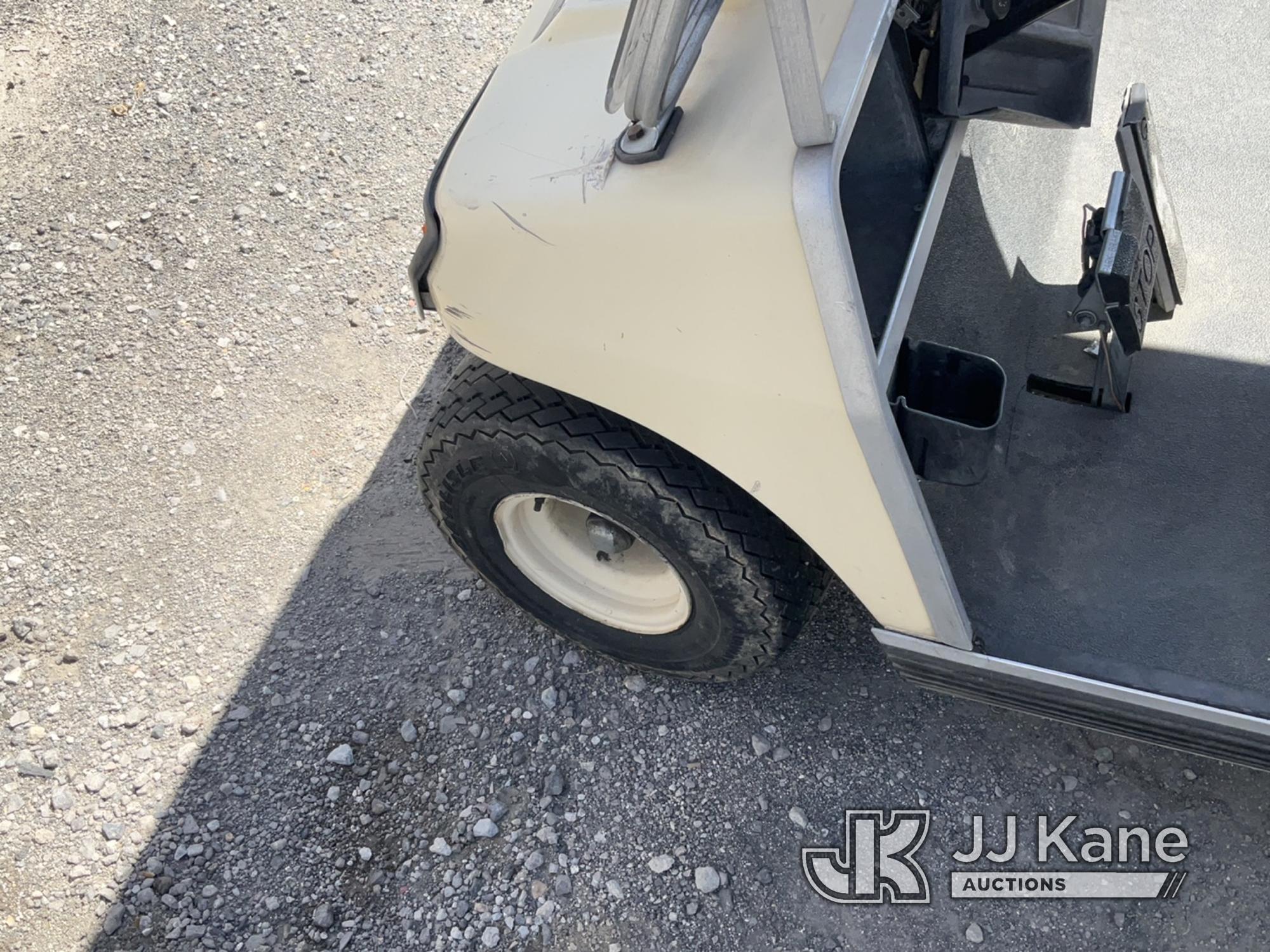 (Jurupa Valley, CA) 1998 Club Car Golf Cart Golf Cart Not Running , No Key , Missing Parts