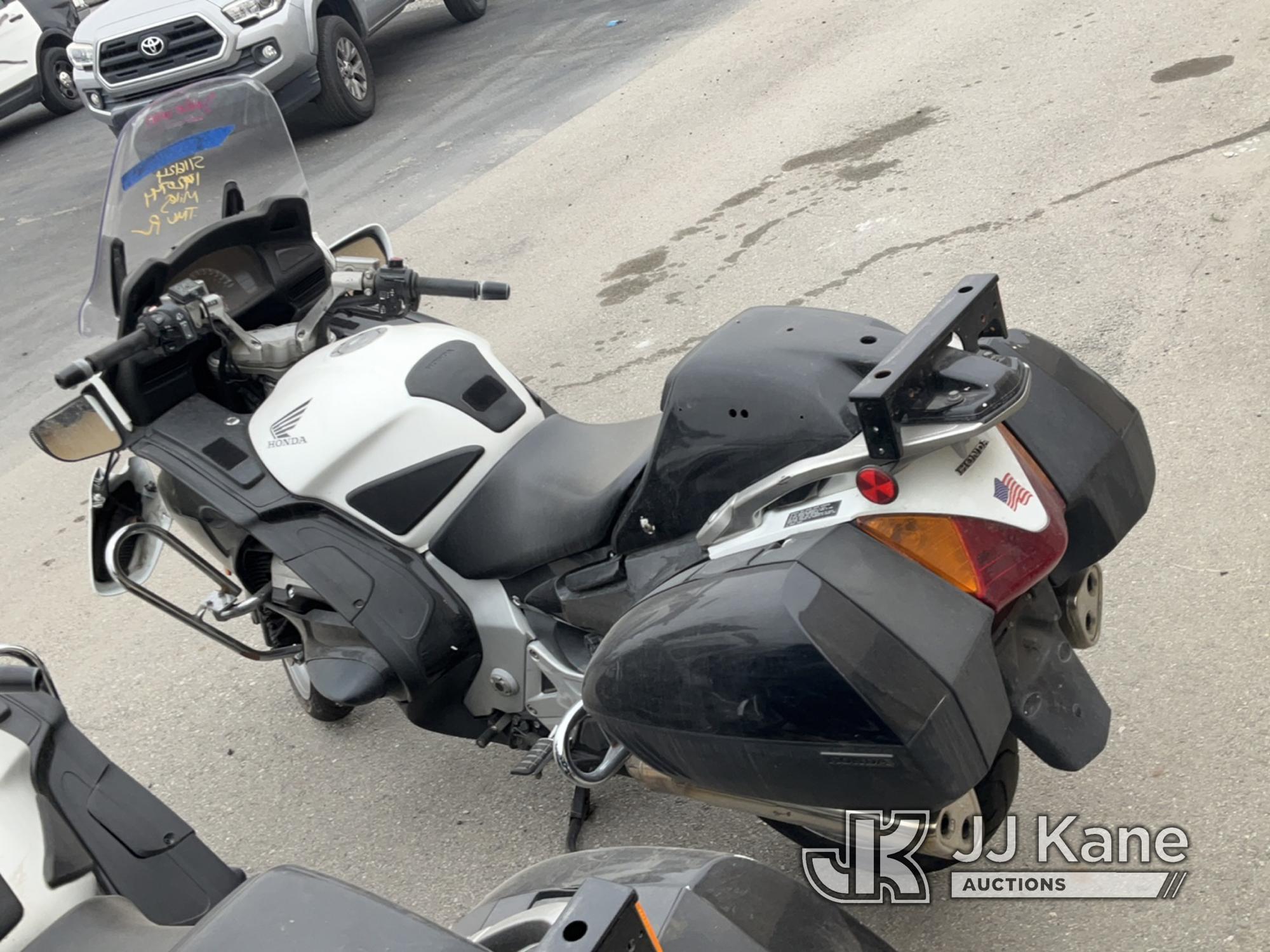 (Jurupa Valley, CA) 2013 Honda ST1300PA Motorcycle Not Running , No key