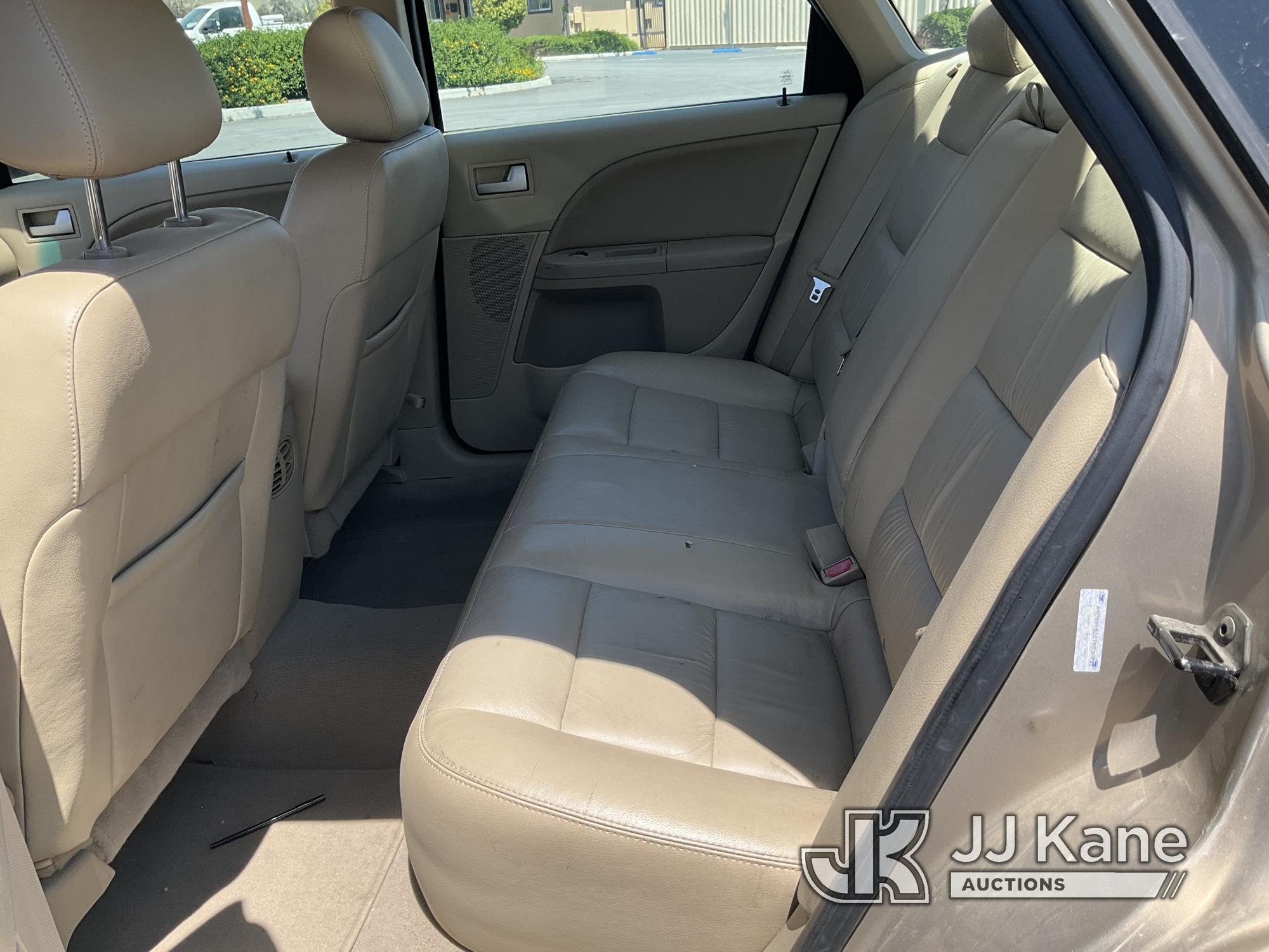 (Jurupa Valley, CA) 2007 Ford Five Hundred SEL 4-Door Sedan Runs & Moves