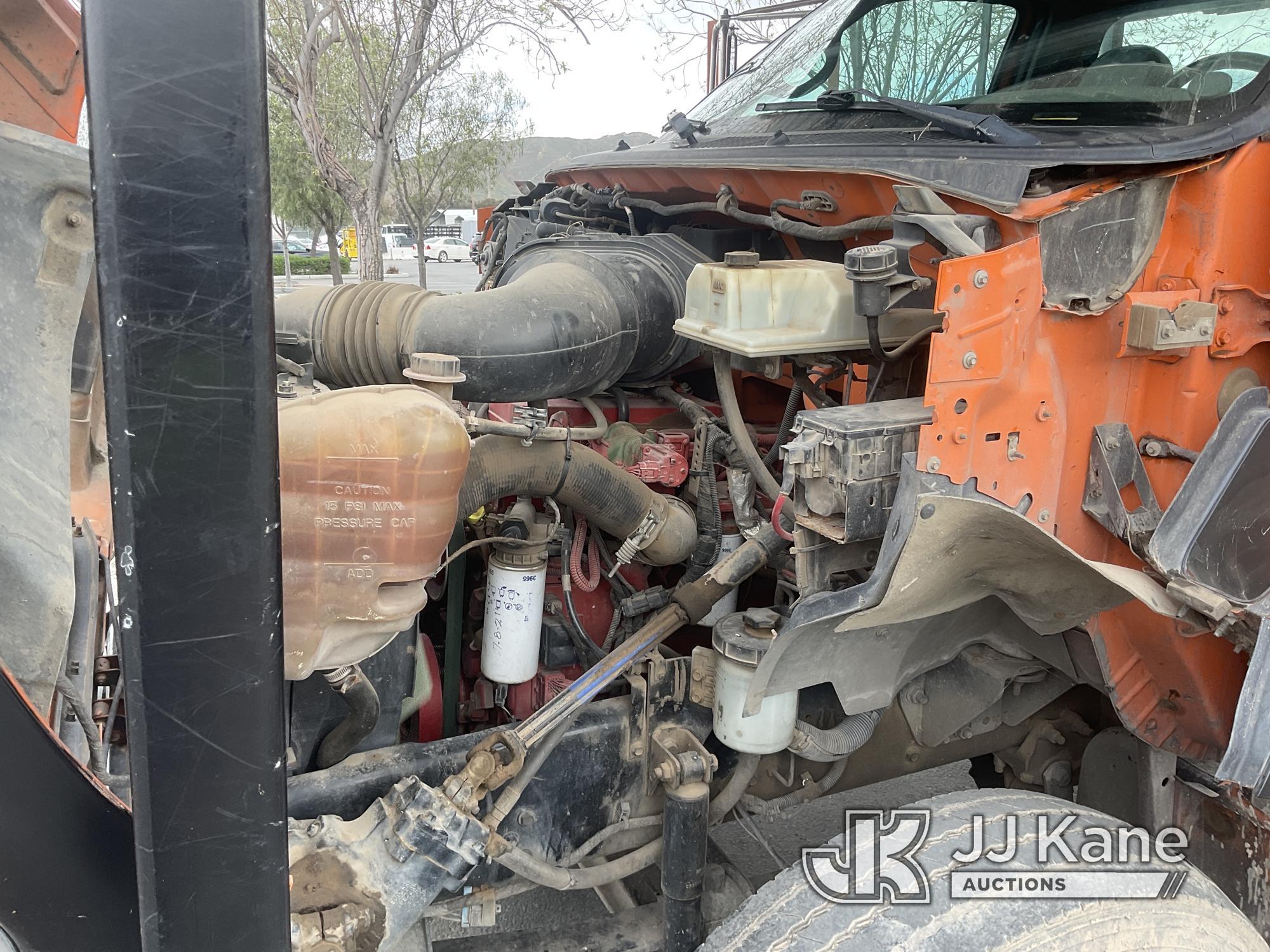 (Jurupa Valley, CA) HiRanger XT55, Bucket , 2010 Ford F750 Chipper Dump Truck Runs & Moves, Upper Op