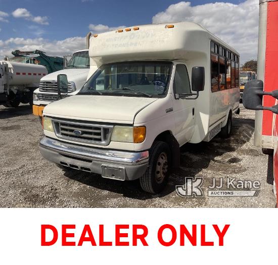 (Jurupa Valley, CA) 2006 Ford E450 Passenger Bus Runs, Engine Misfires