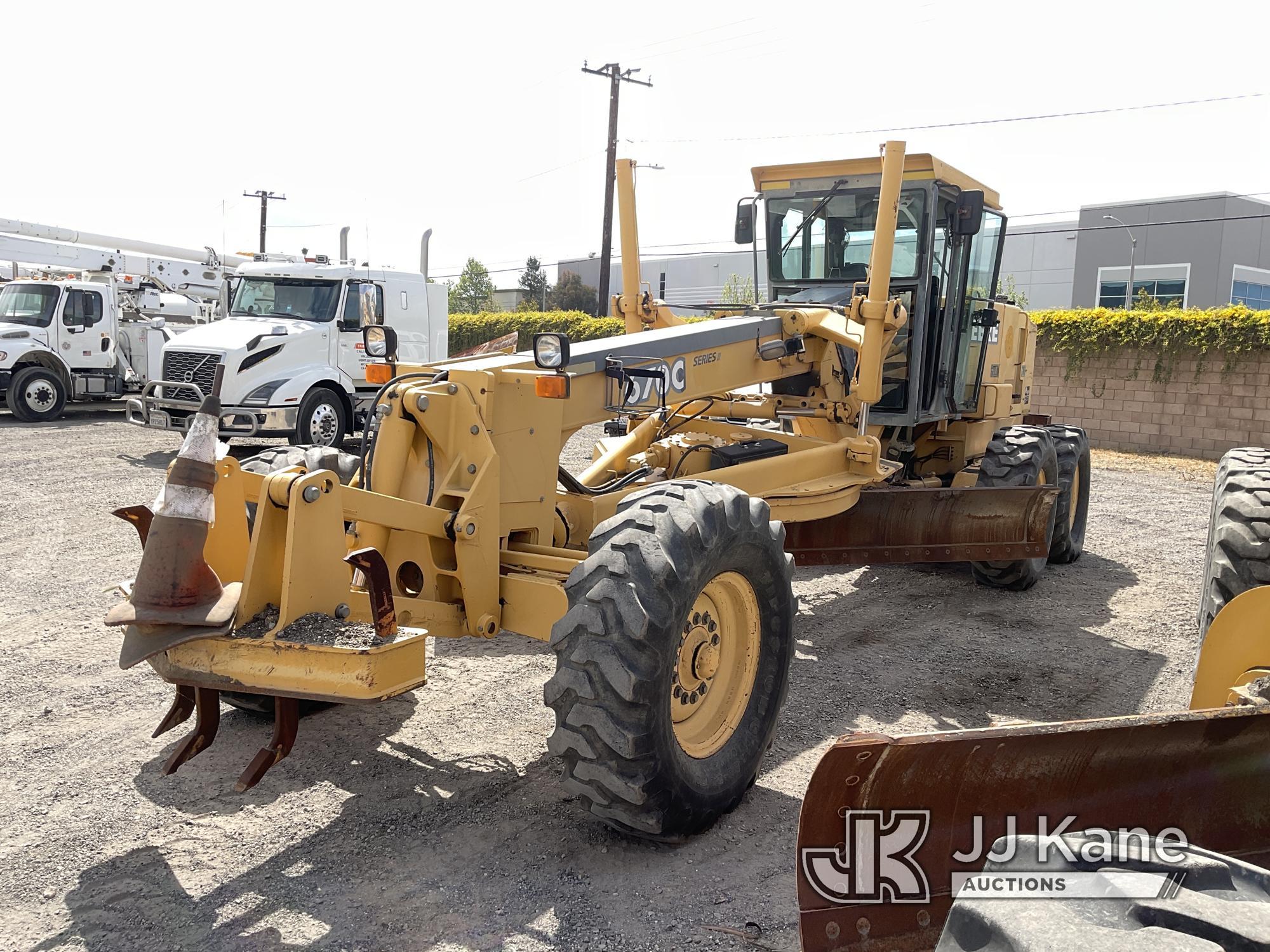 (Jurupa Valley, CA) 2002 John Deere 670C Motor Grader, EROPS, Pan, Tilt, Rotate, Mould Board, Hydrau