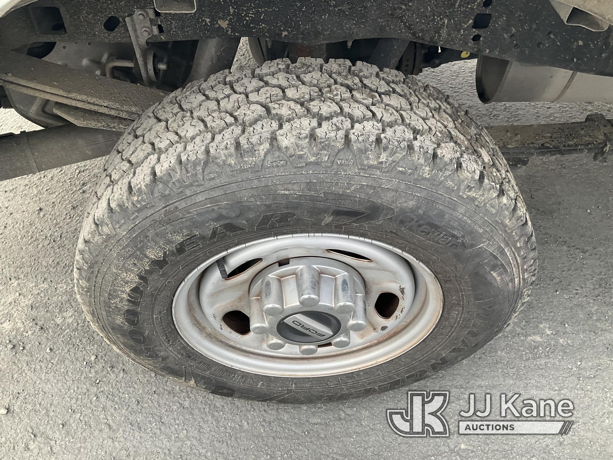 (Jurupa Valley, CA) 2017 Ford F-250 SD Regular Cab Pickup 2-DR Runs & Moves, Interior Is Melted, Fro