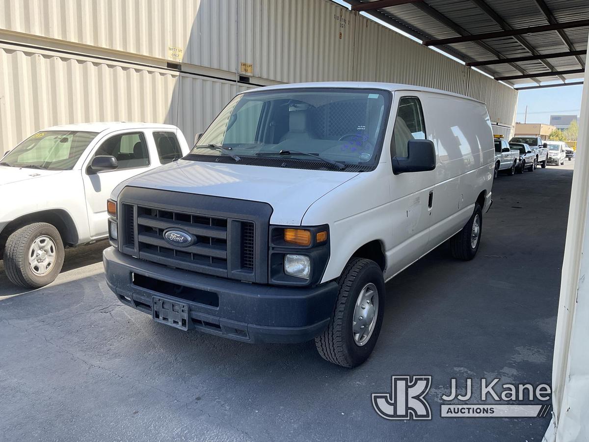 (Jurupa Valley, CA) 2009 Ford Econoline E-250 Cargo Van Runs & Moves