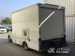 (Jurupa Valley, CA) 2005 Ford E350 Cutaway Van Runs & Moves