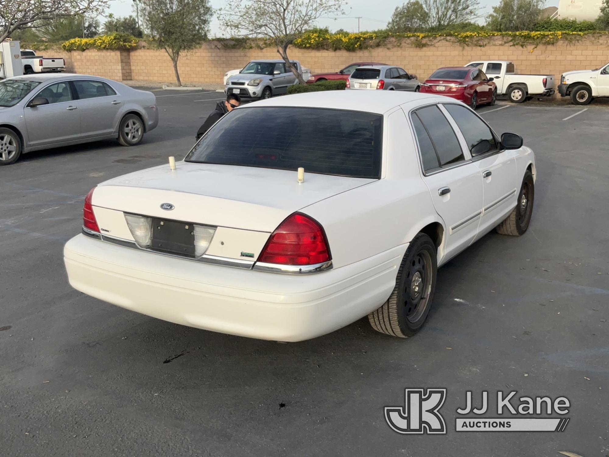 (Jurupa Valley, CA) 2010 Ford Crown Victoria Police Interceptor 4-Door Sedan Runs & Moves