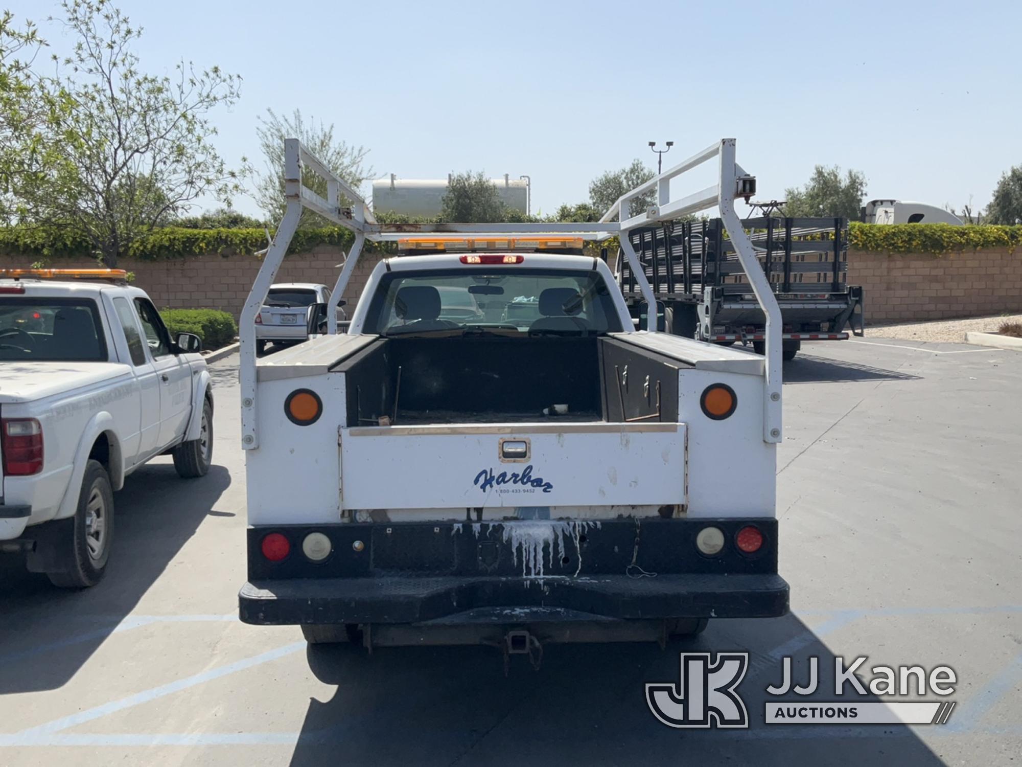 (Jurupa Valley, CA) 2010 Chevrolet Silverado 2500HD Regular Cab Pickup 2-DR Runs & Moves, Check Engi