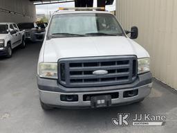 (Jurupa Valley, CA) 2006 Ford F350 Service Truck Runs & Moves, Check Engine Light Is On