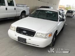 (Jurupa Valley, CA) 2005 Ford Crown Victoria Police Interceptor 4-Door Sedan Runs & Moves, Missing R