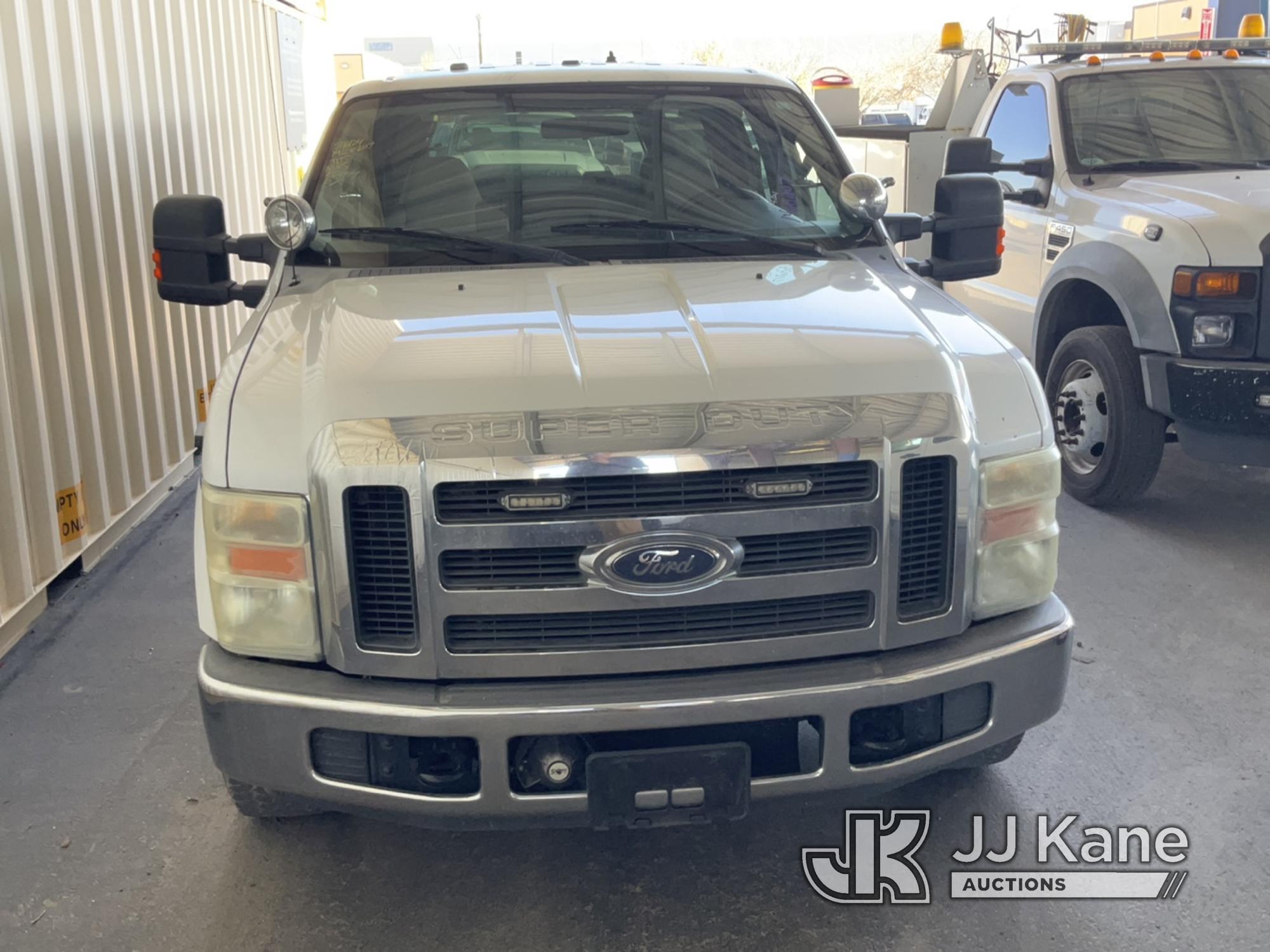 (Jurupa Valley, CA) 2008 Ford F250 Pickup Truck Runs & Moves