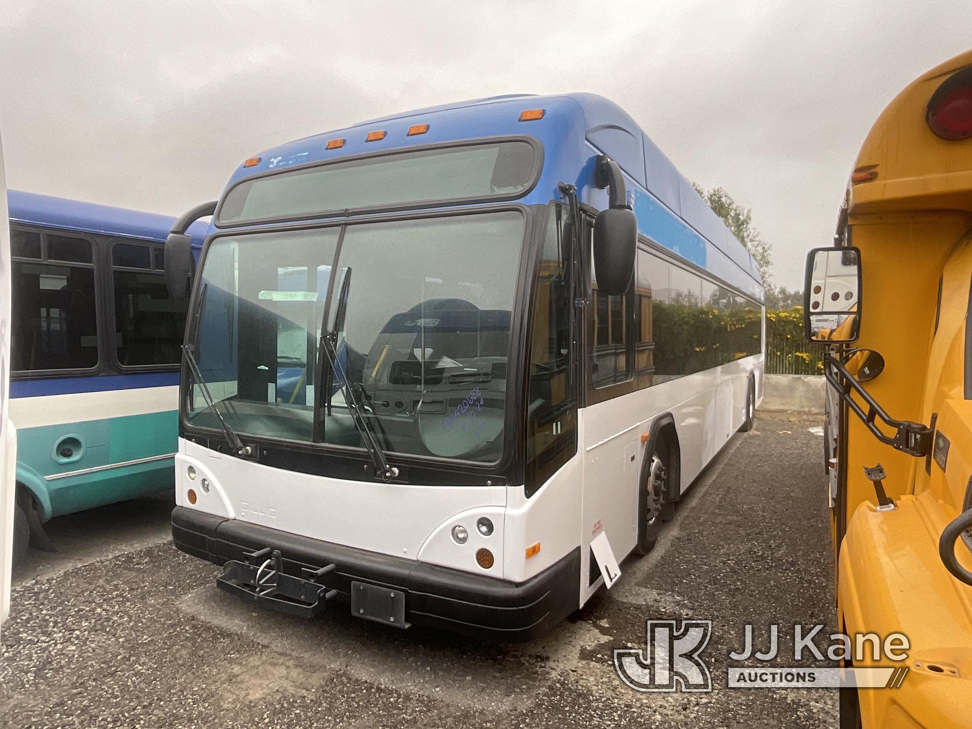 (Jurupa Valley, CA) 2013 Gillig Low Floor Bus Runs & Moves