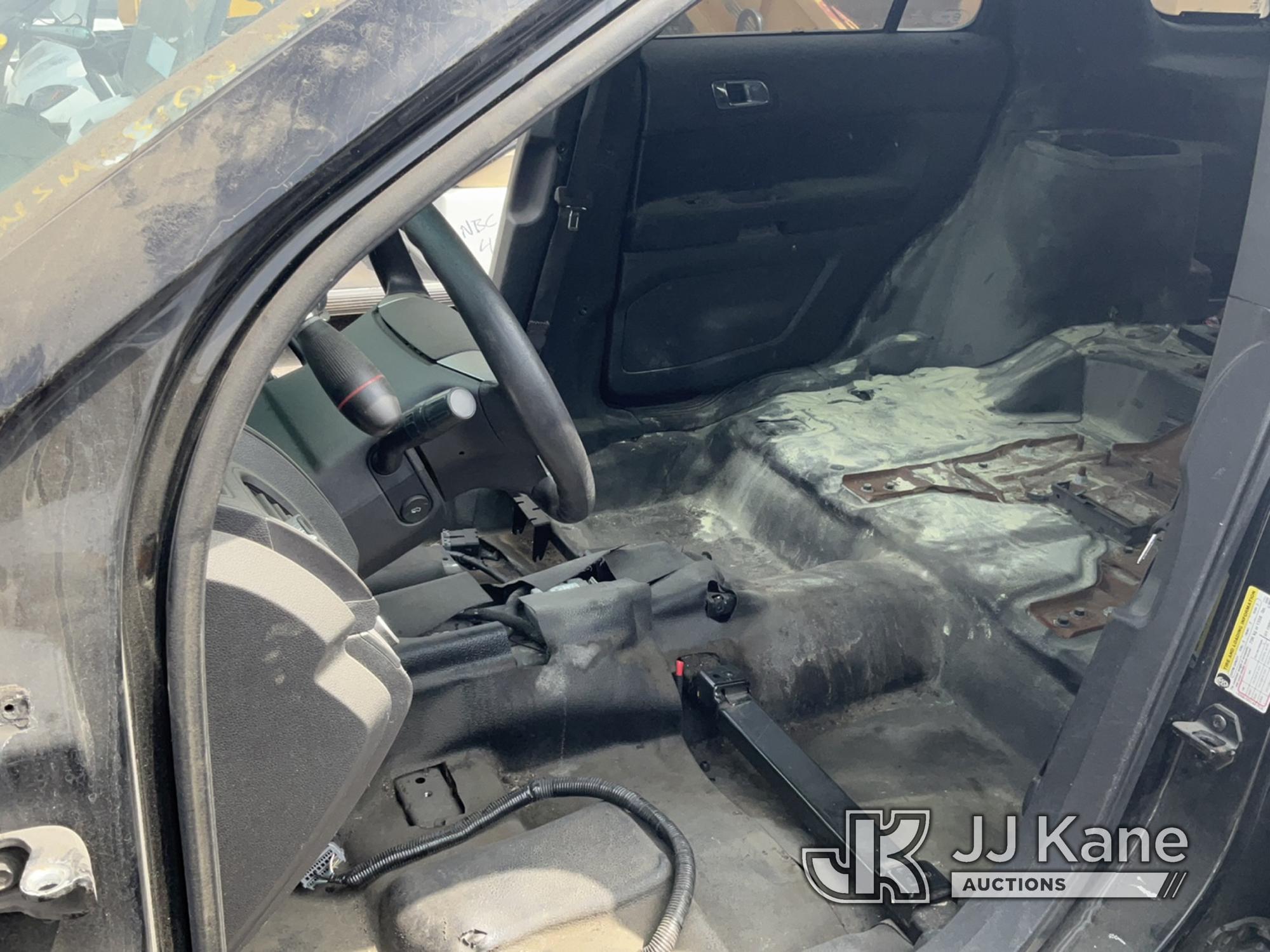 (Jurupa Valley, CA) 2014 Ford Explorer 4-Door Sport Utility Vehicle Not Running , No Key , Stripped