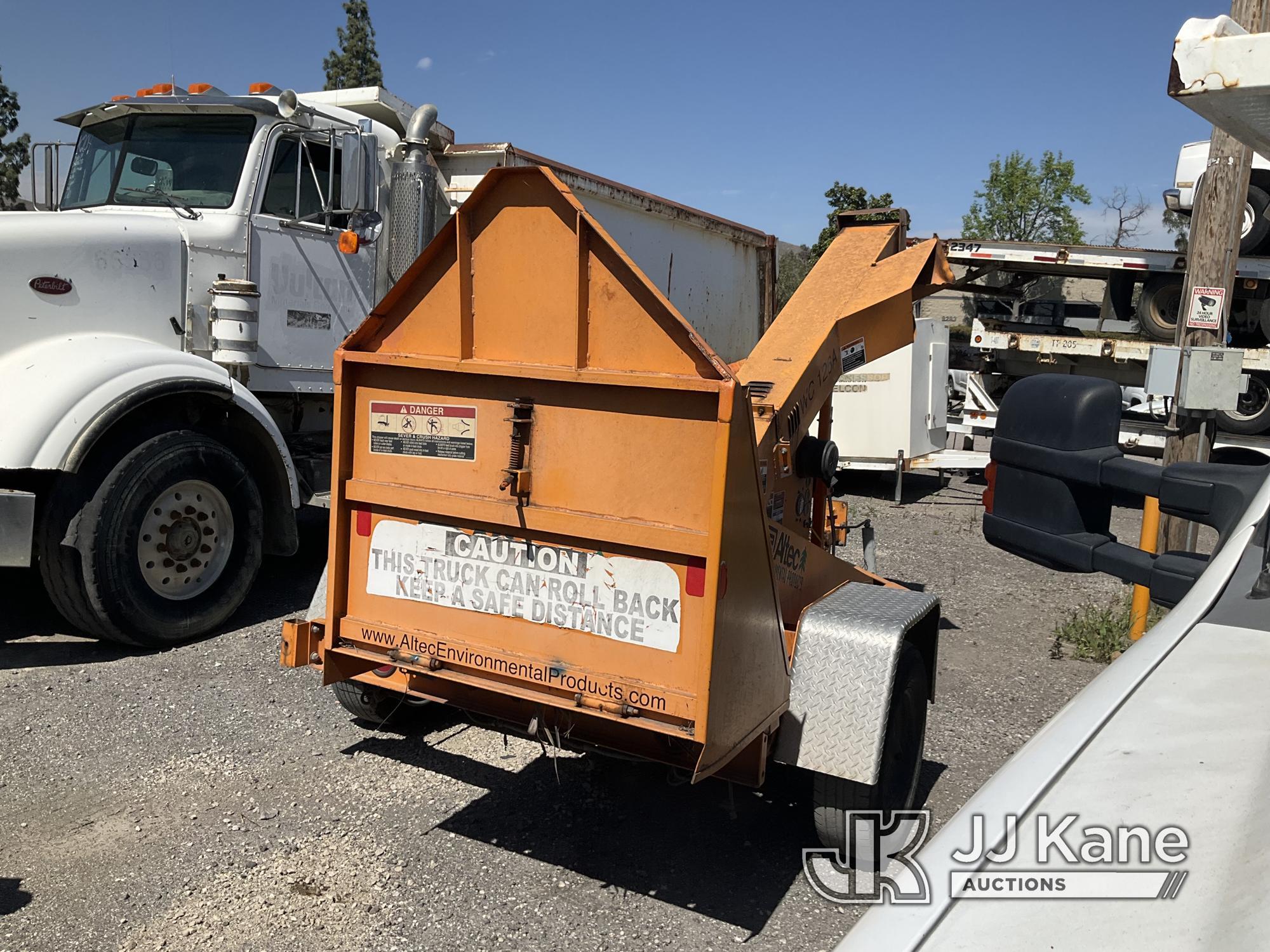 (Jurupa Valley, CA) 2009 Altec WC126A Chipper (12in Drum) Not Running, Engine Blown.  Coolant In Oil