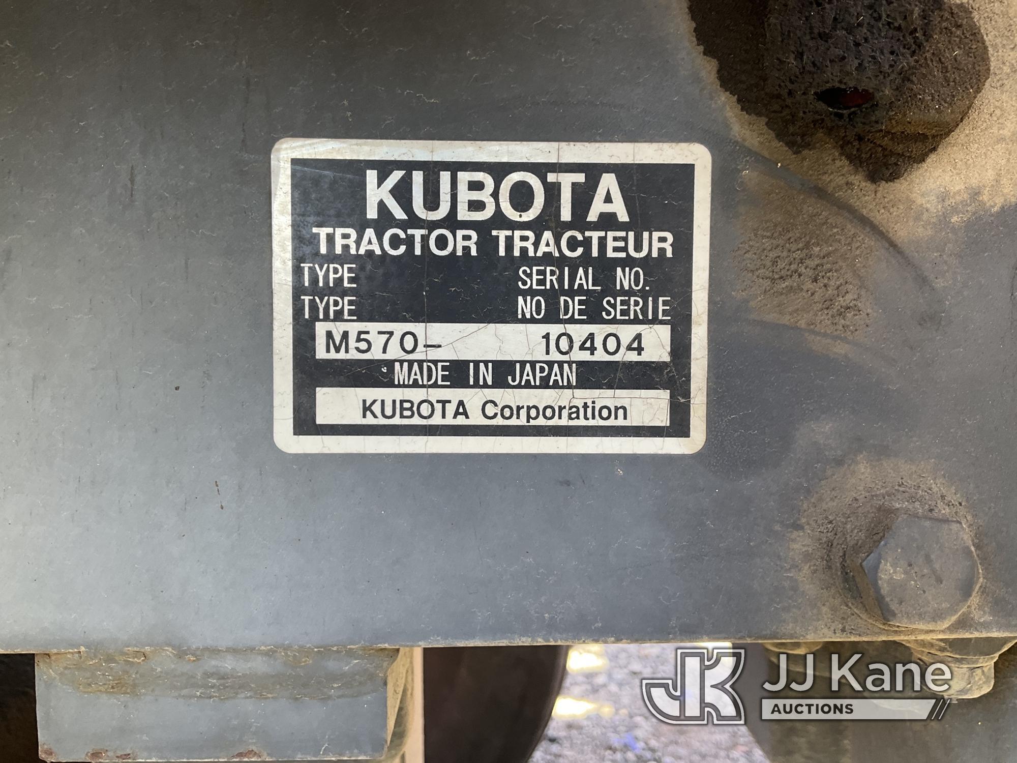 (Jurupa Valley, CA) 1985 Kubota M570 Tractor Loader (Bill of Sale). Runs does not Drive