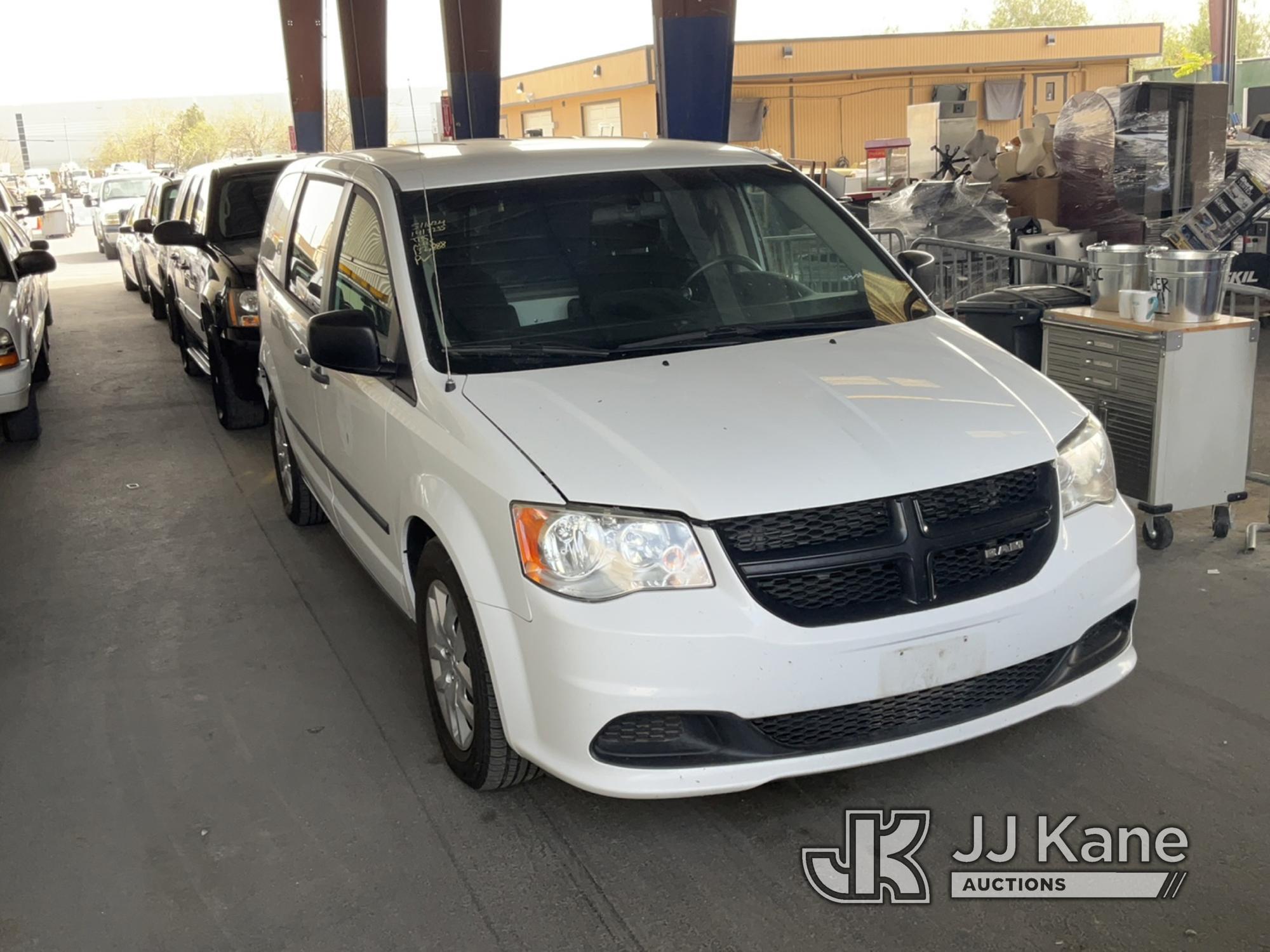 (Jurupa Valley, CA) 2015 RAM Cargo Van Cargo Van Runs & Moves