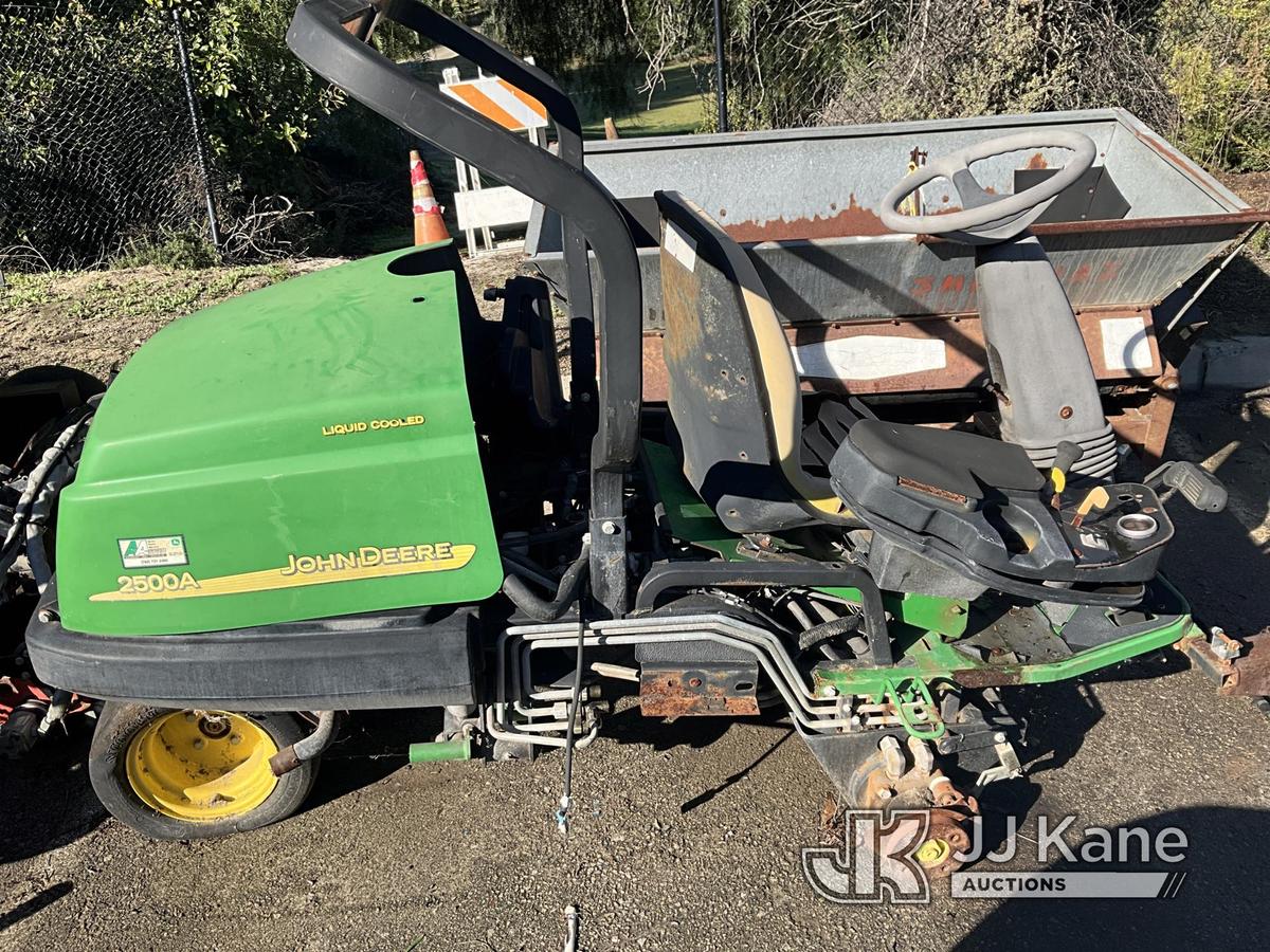 (Jurupa Valley, CA) JOHN DEERE MOWER Not Running, Missing Parts