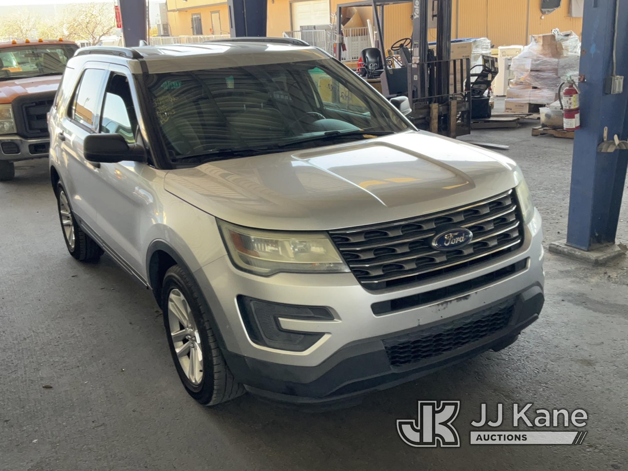 (Jurupa Valley, CA) 2016 Ford Explorer 4-Door Sport Utility Vehicle Runs & Moves, Paint Damage, Body