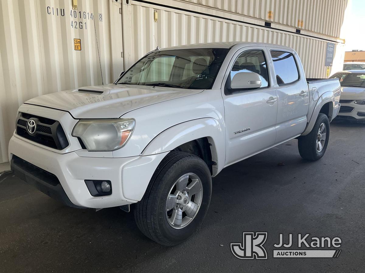 (Jurupa Valley, CA) 2013 Toyota Tacoma 4x4 Crew-Cab Pickup Truck Runs & Moves