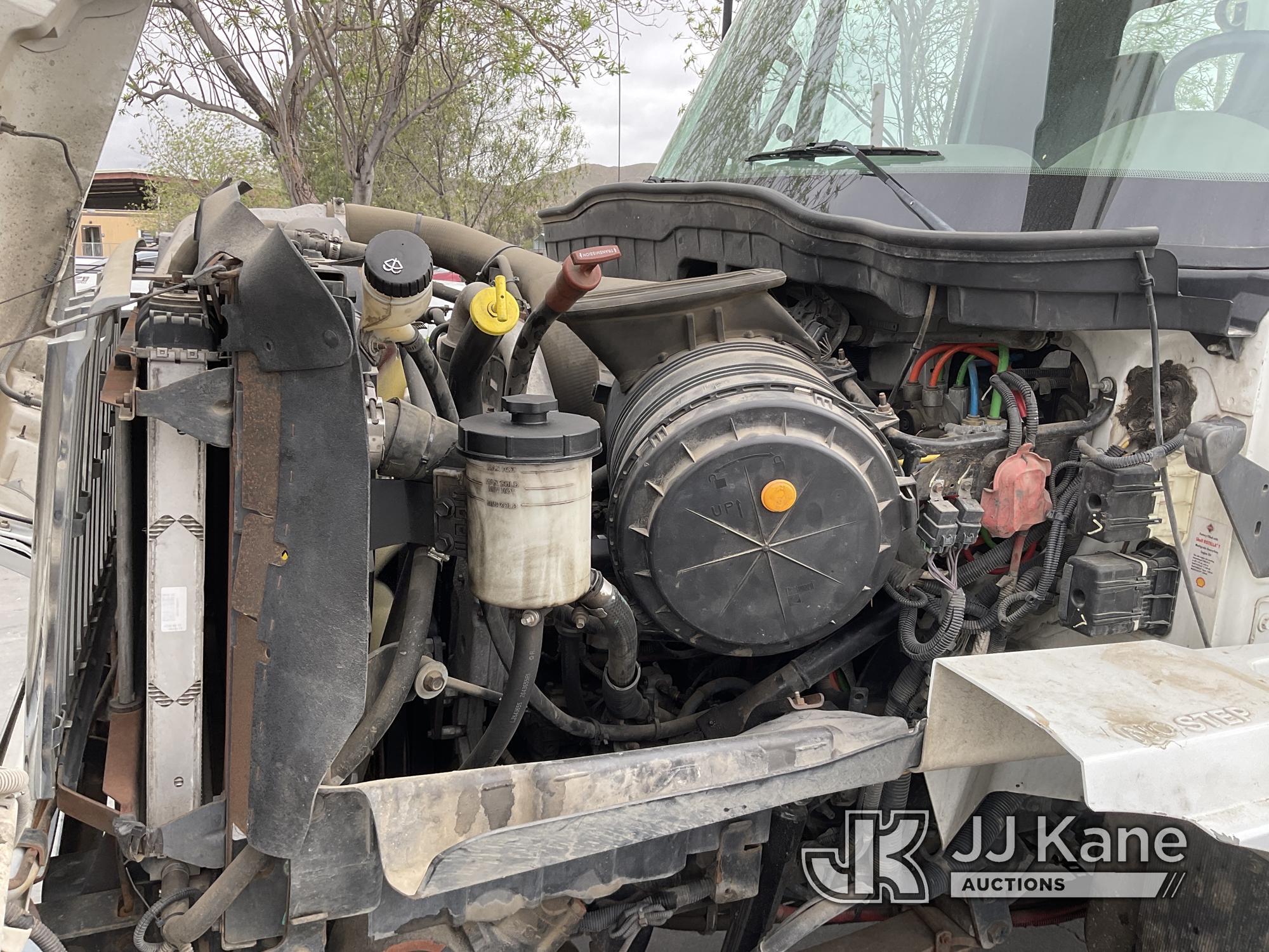 (Jurupa Valley, CA) Altec AA55, Material Handling Bucket , 2016 International 7300 4X4 Utility Truck