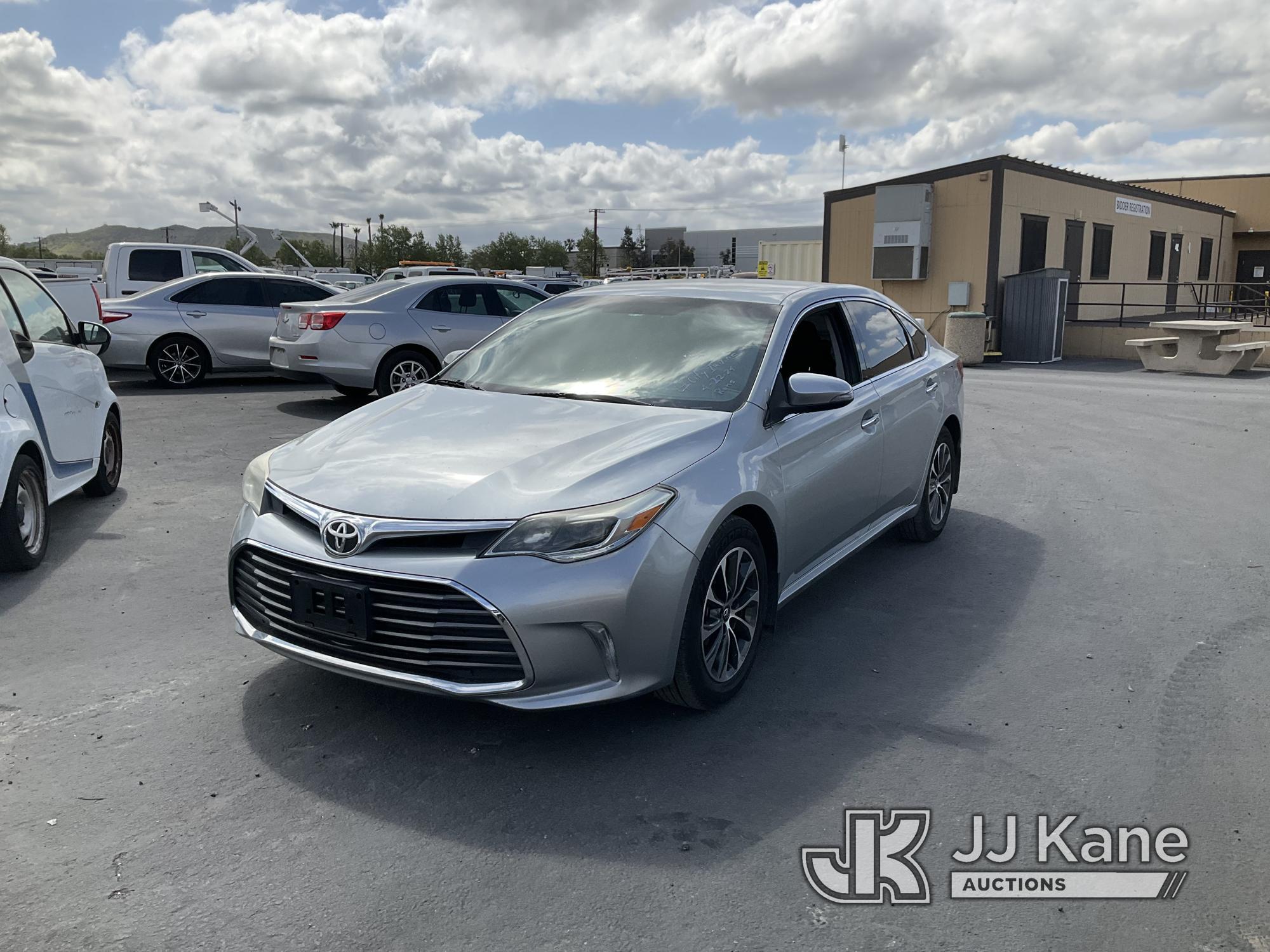 (Jurupa Valley, CA) 2016 Toyota Avalon 4-Door Sedan Runs & Moves