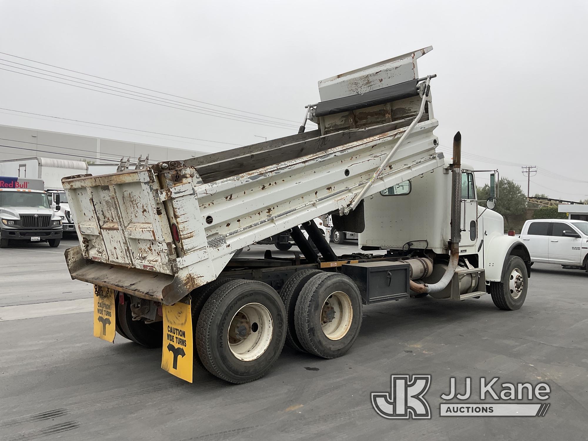 (Jurupa Valley, CA) 2002 Freightliner FLD120 T/A Dump Truck, CAT C15 Diesel Runs & Moves, Coolant Le