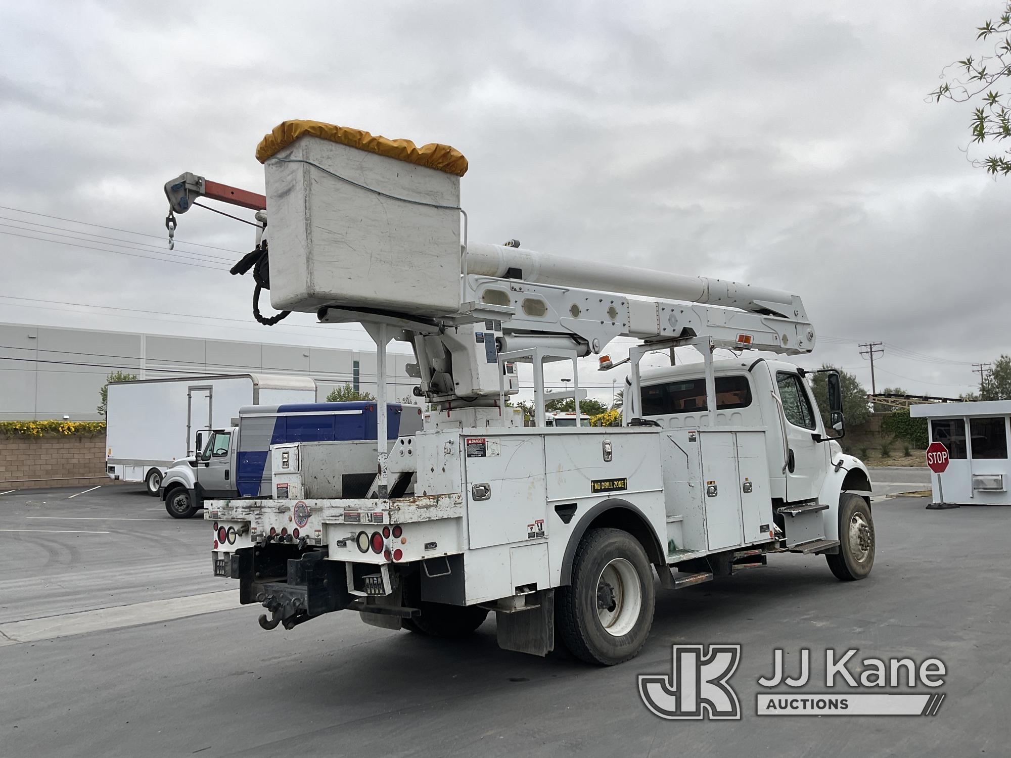 (Jurupa Valley, CA) Altec AA55, Material Handling Bucket , 2015 Freightliner M2 106 4X4 Runs & Moves