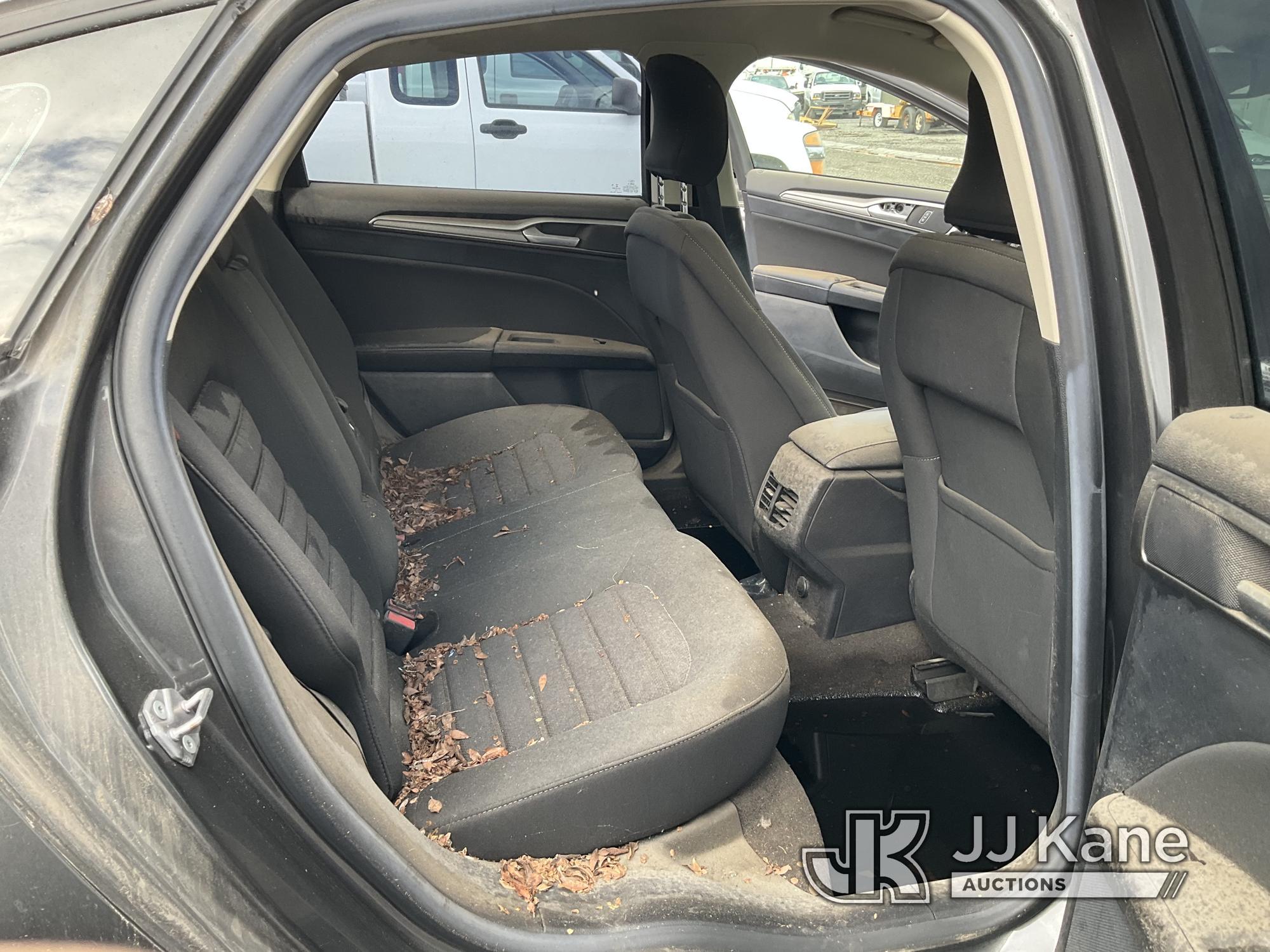 (Jurupa Valley, CA) 2019 Ford Fusion 4-Door Sedan Not Running, Interior Parts Stripped, Rear End Dam