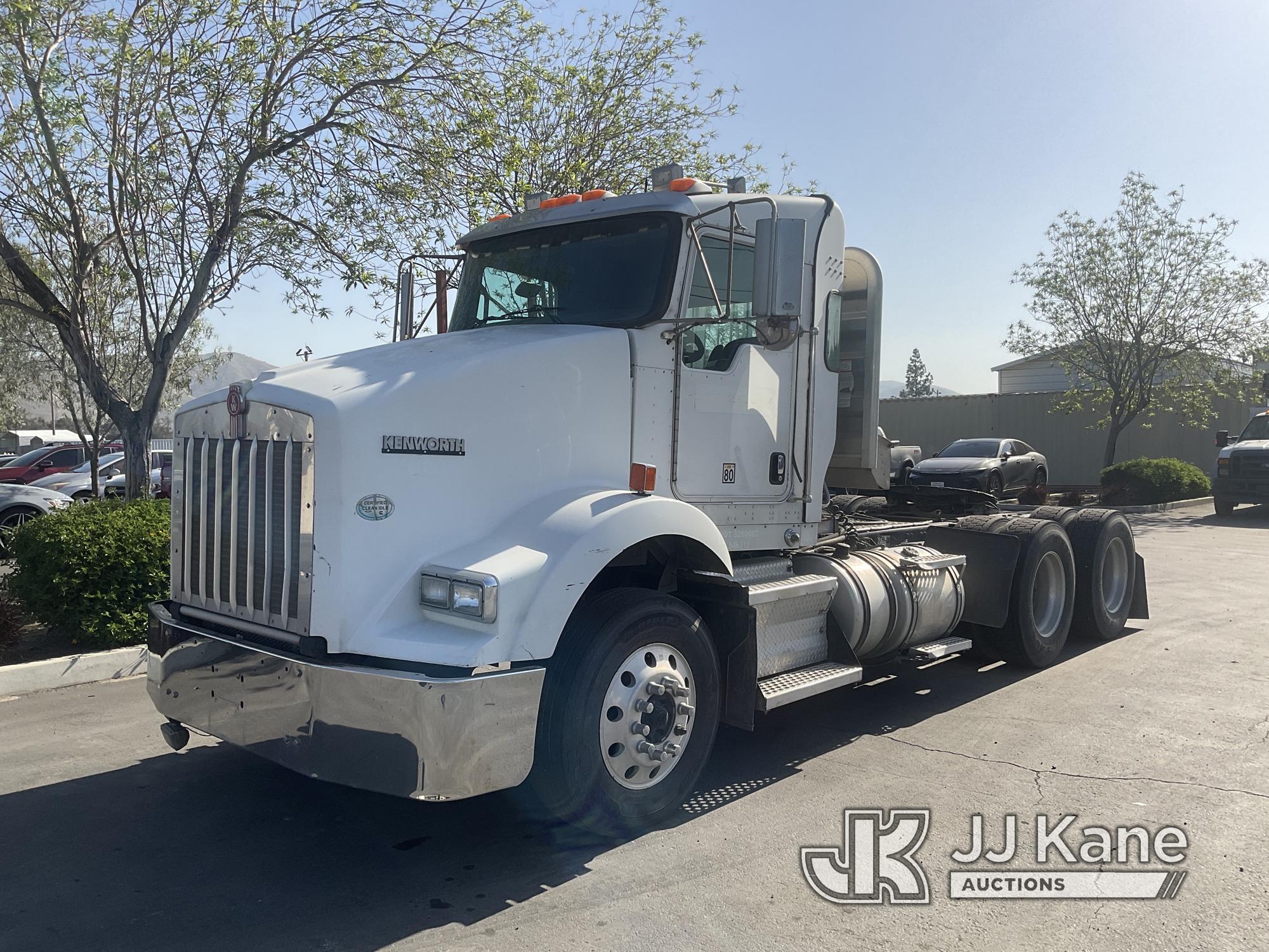 (Jurupa Valley, CA) 2009 Kenworth T800 T/A Truck Tractor Runs & Moves