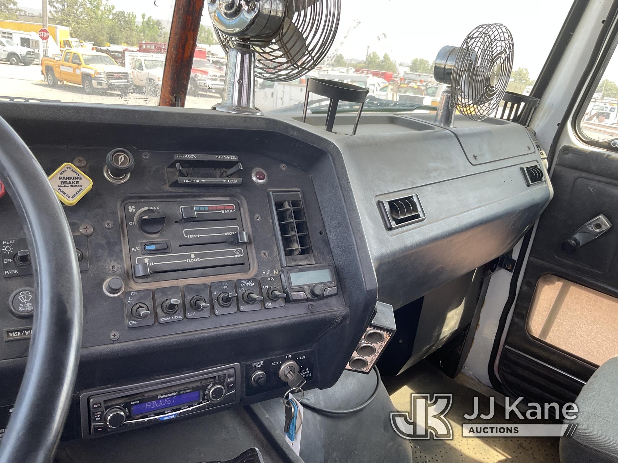 (Jurupa Valley, CA) 1992 WhiteGMC T/A Truck Tractor Runs & Moves